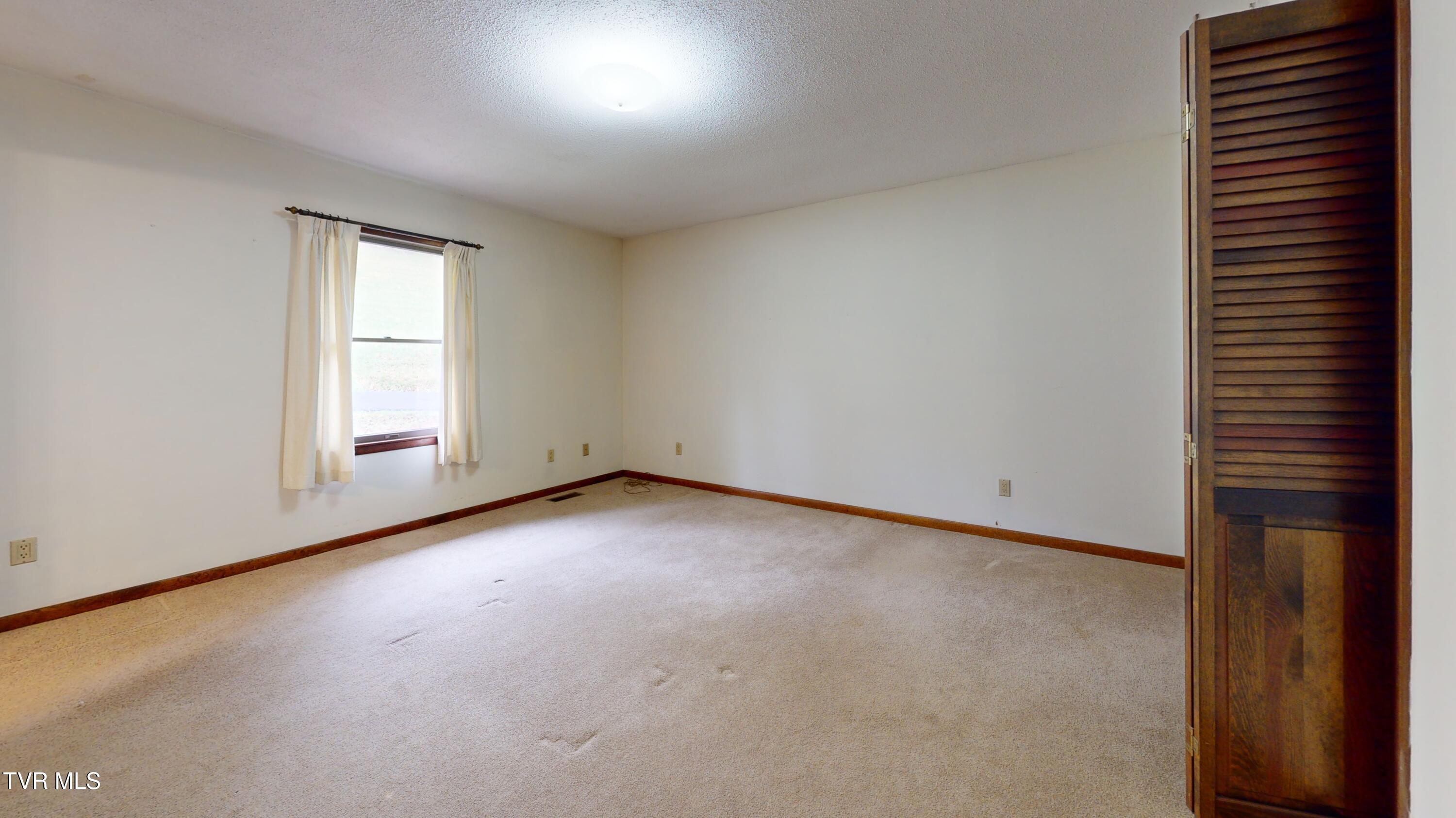 315 Cedar Creek Road Property Photo 11