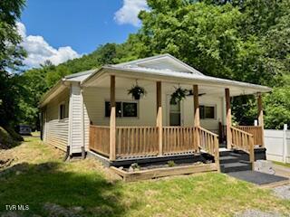3219 Hardy Hollow Road Property Photo 1