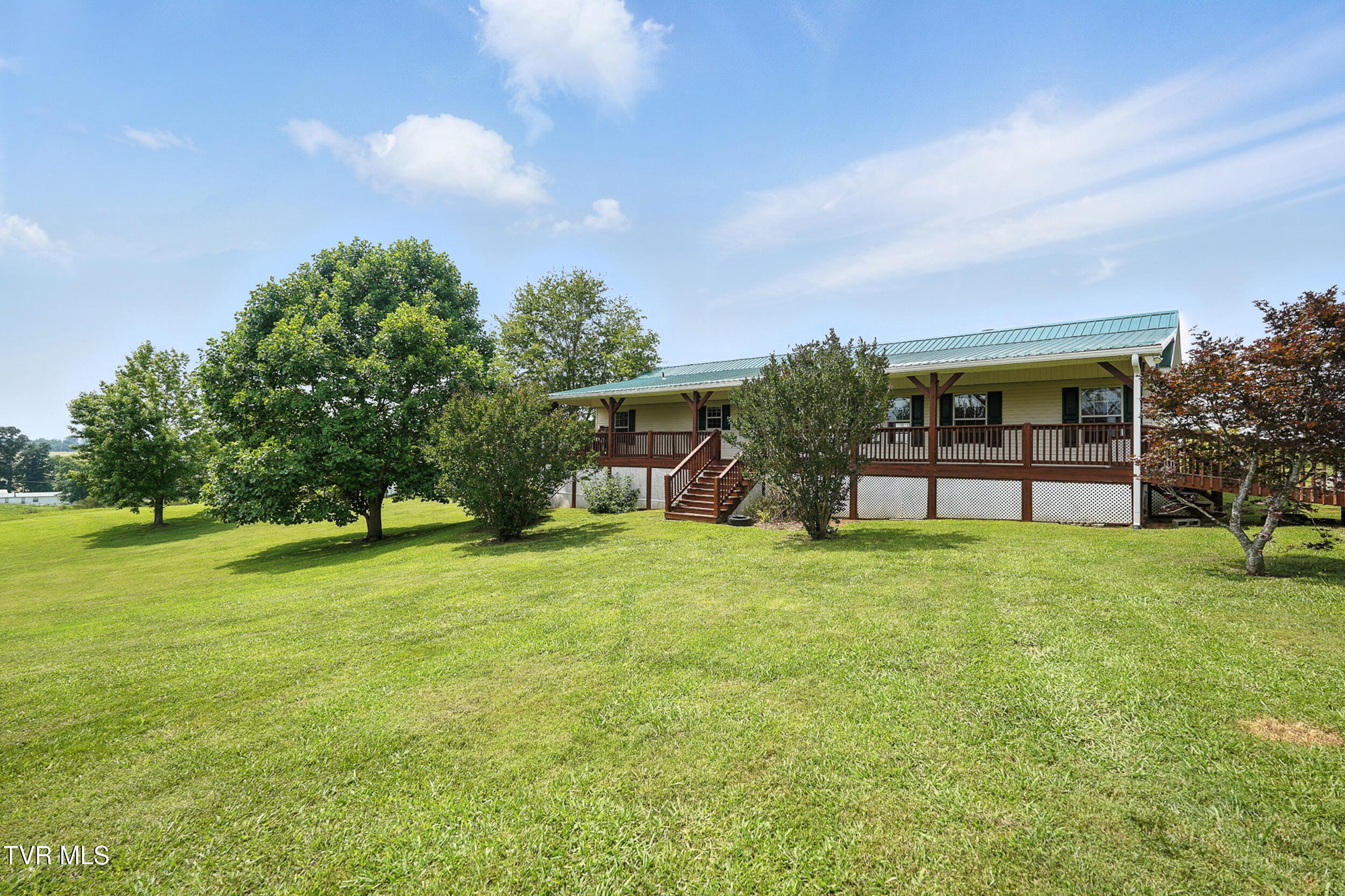205 Clyde Miller Drive Property Photo 1