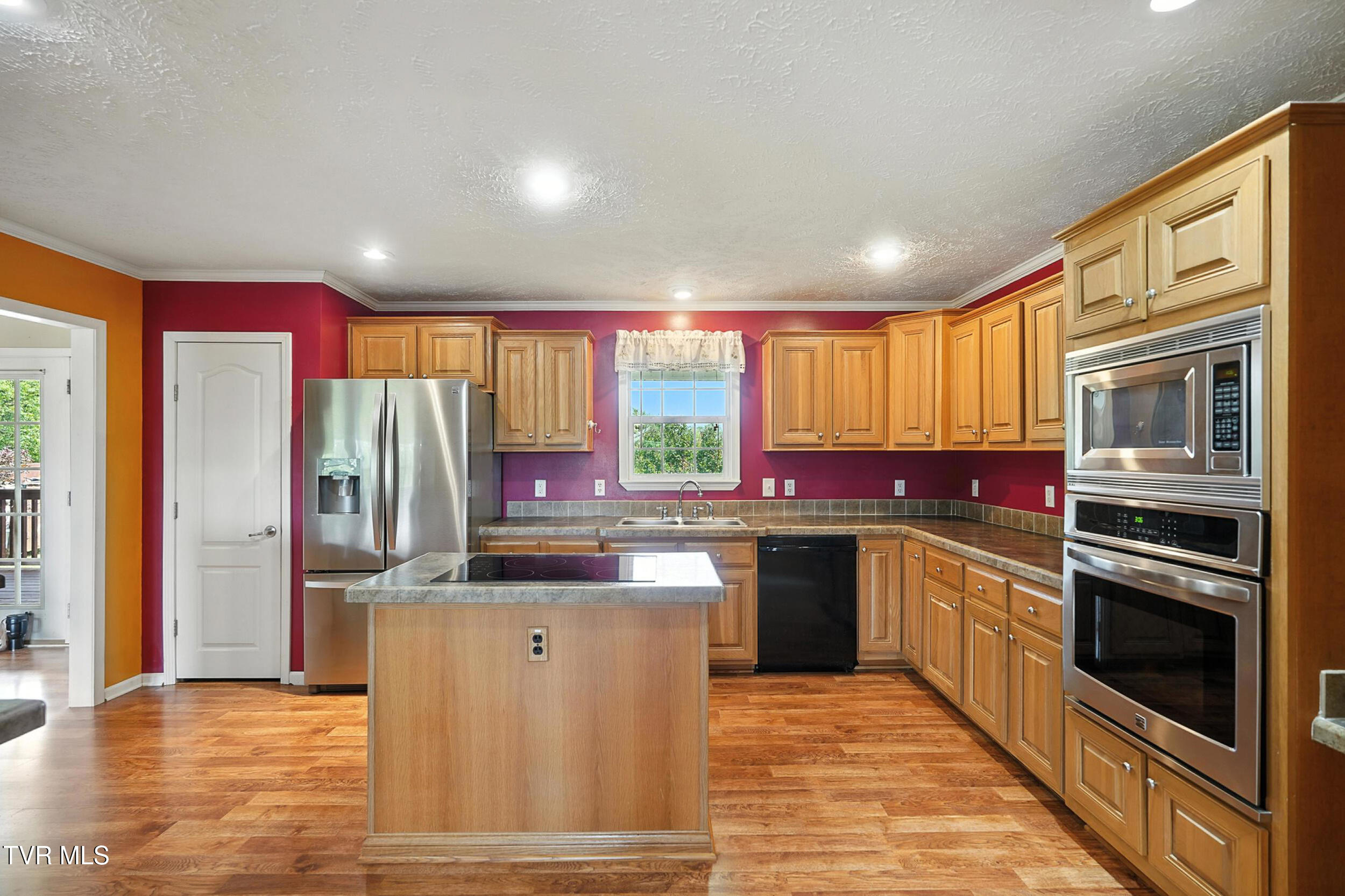 205 Clyde Miller Drive Property Photo 5