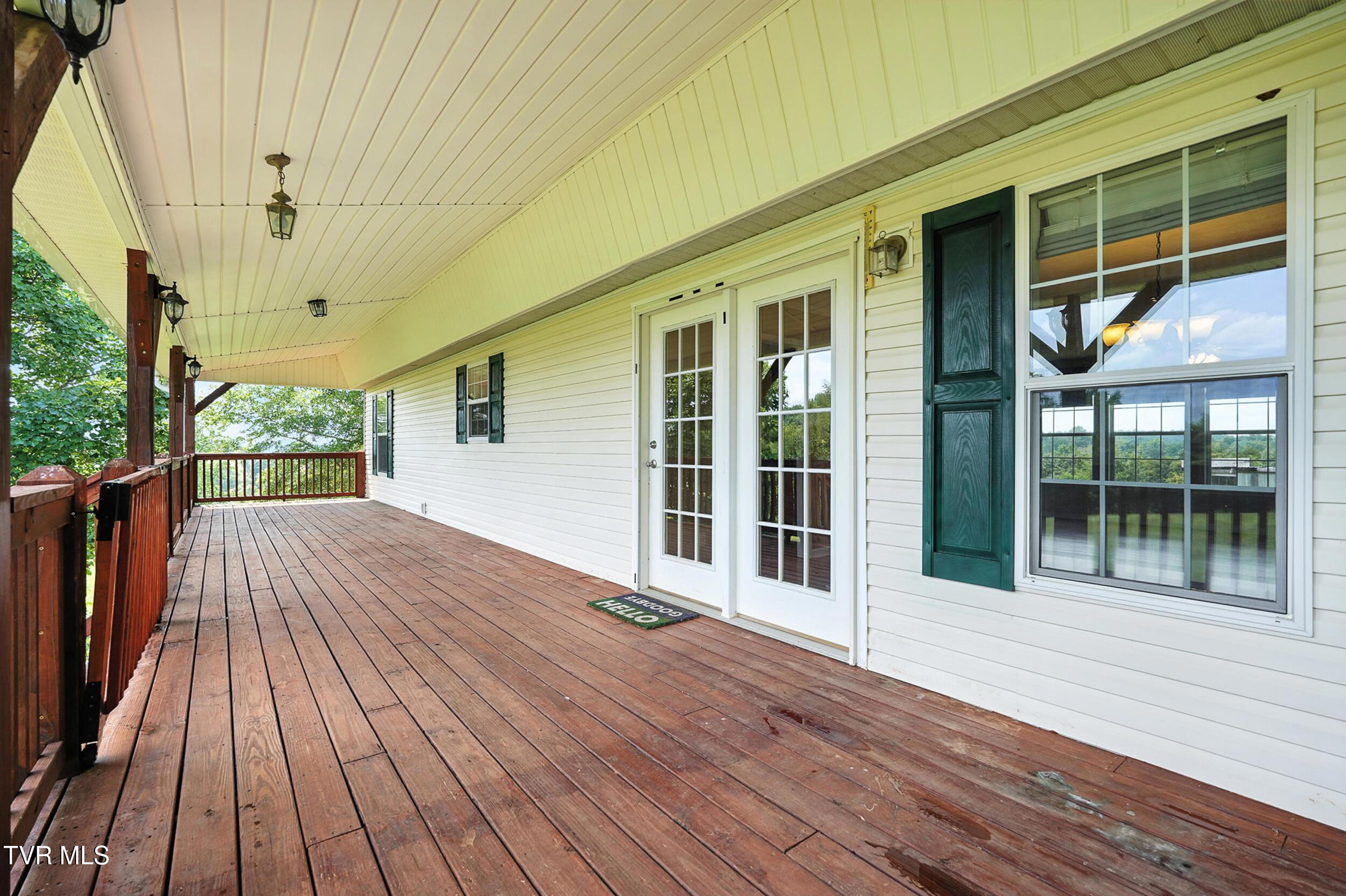 205 Clyde Miller Drive Property Photo 8