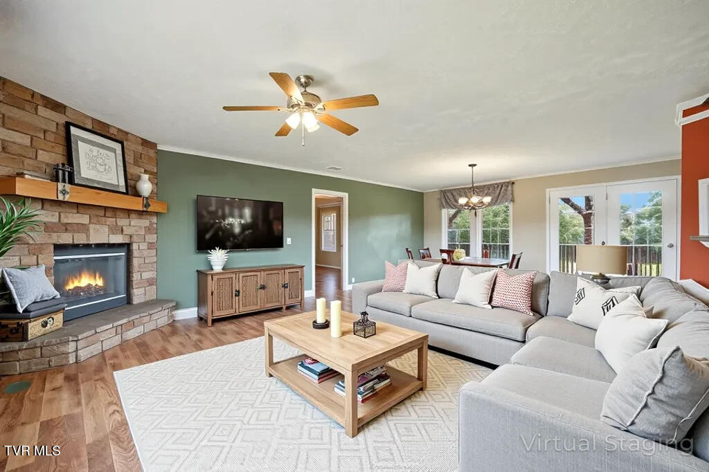 205 Clyde Miller Drive Property Photo 10