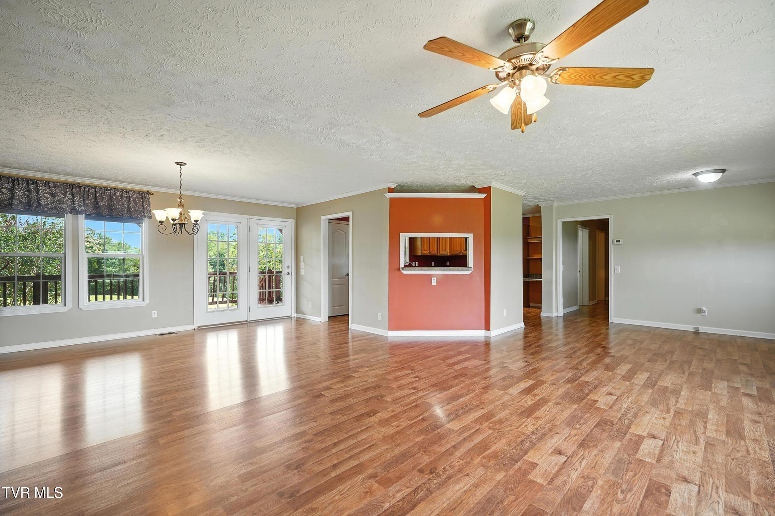 205 Clyde Miller Drive Property Photo 12