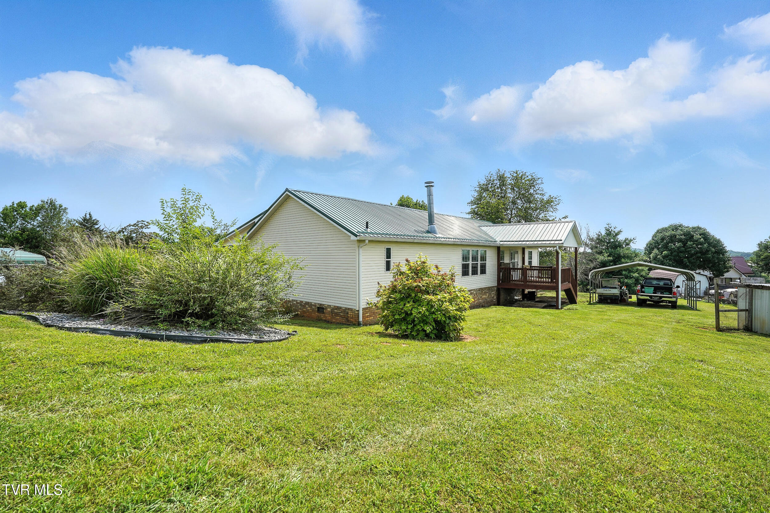 205 Clyde Miller Drive Property Photo 27