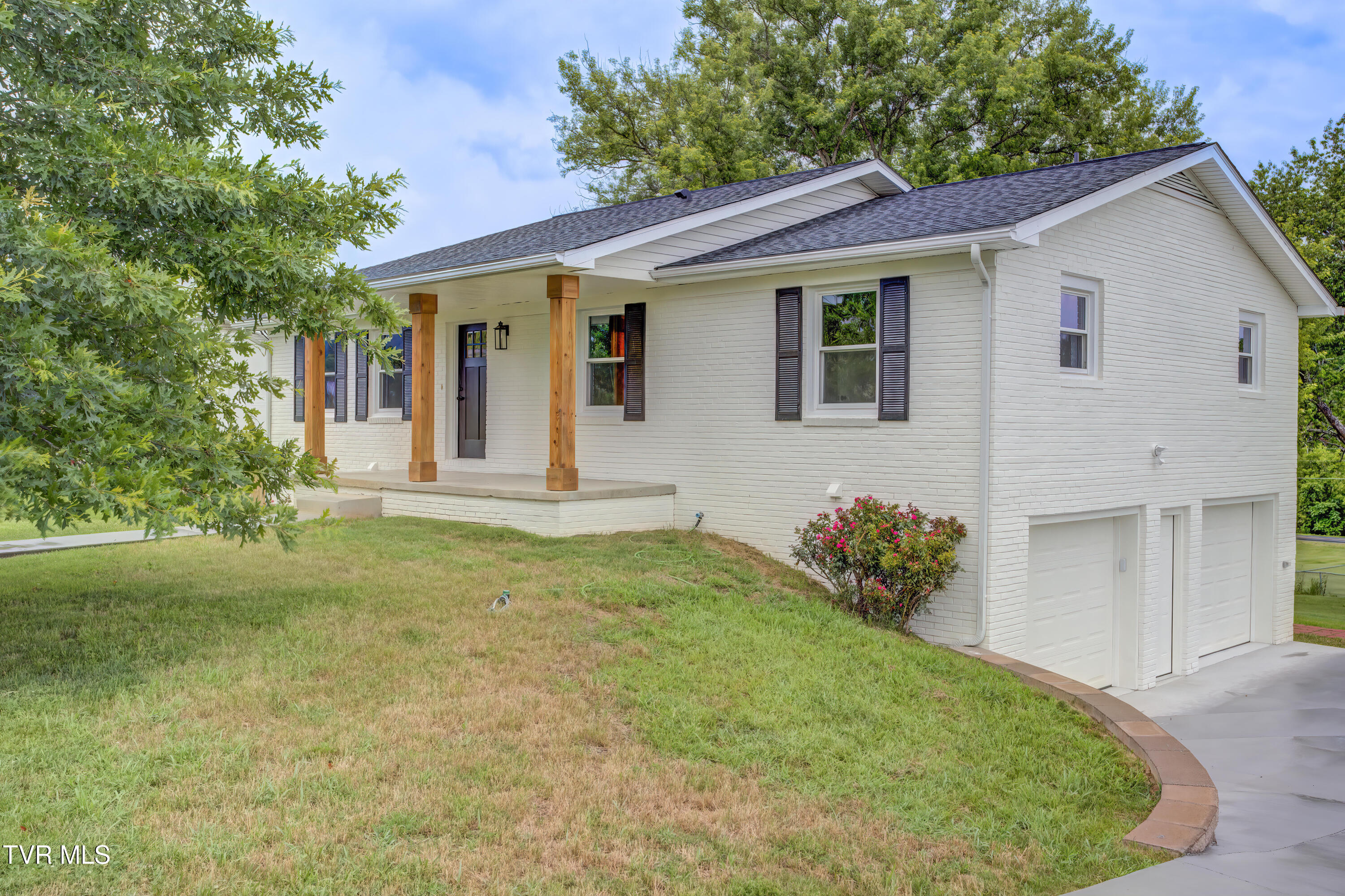 288 Beaver Road Property Photo