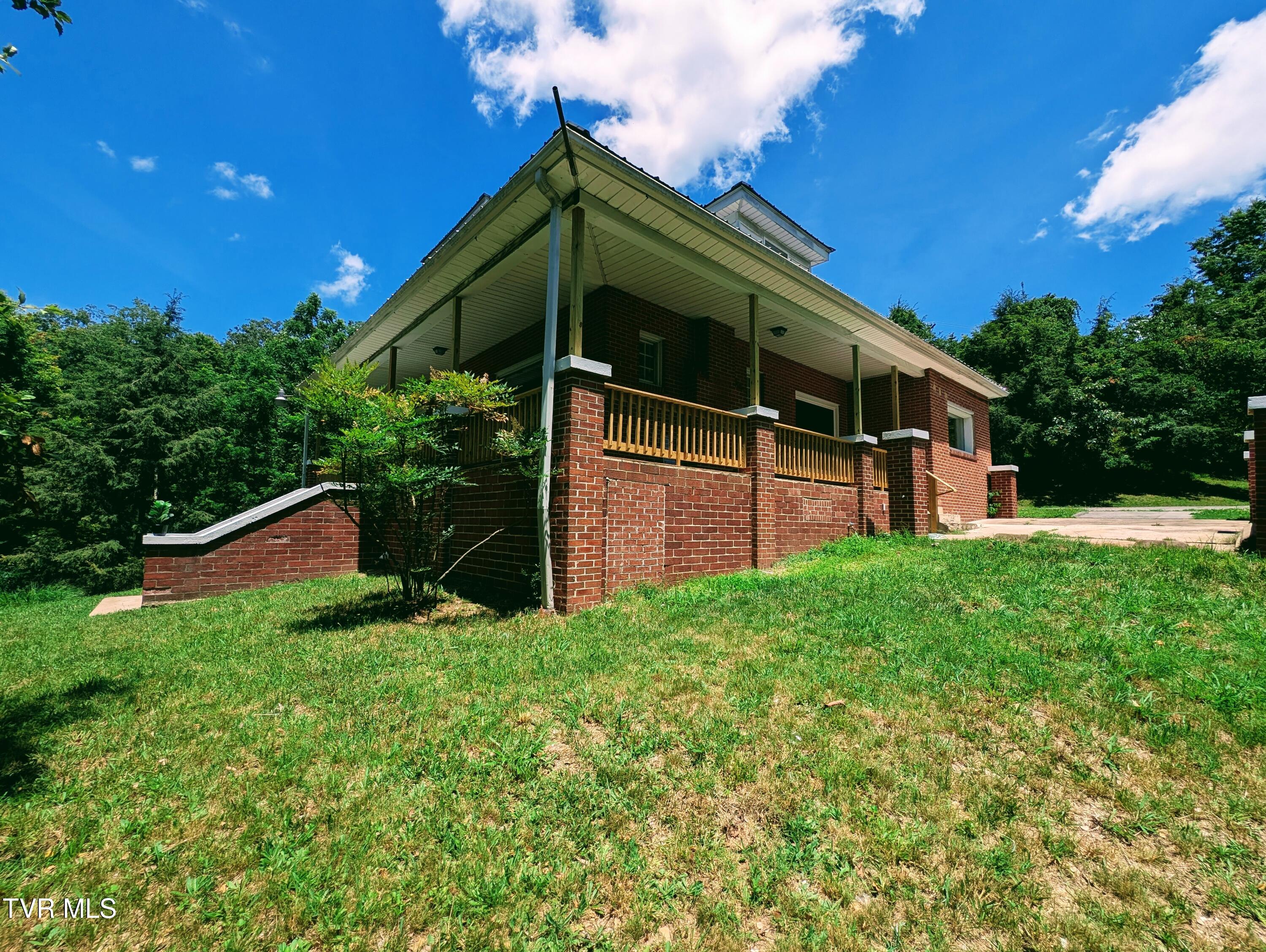 111 Factory Drive Property Photo 7