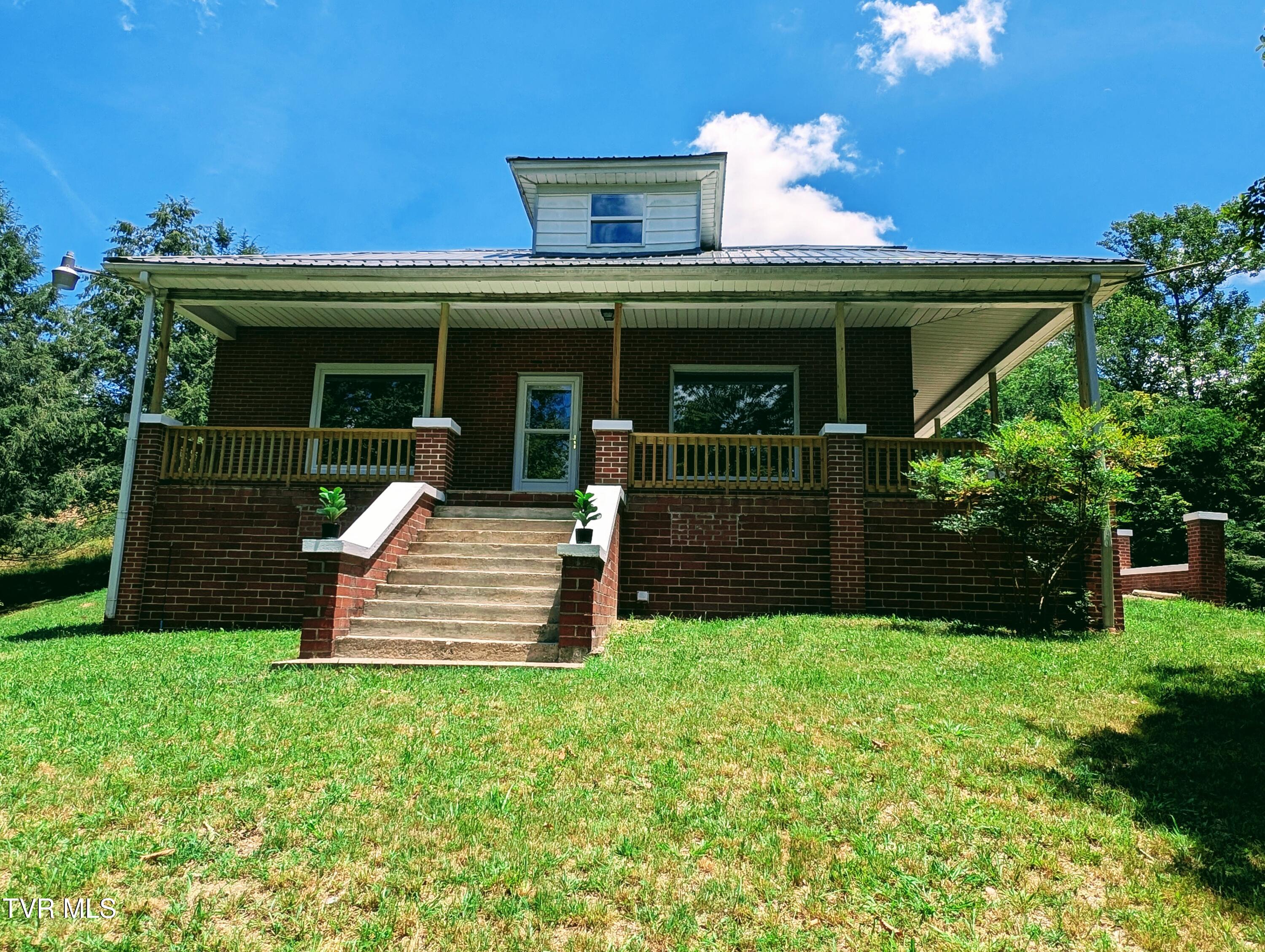 111 Factory Drive Property Photo 8