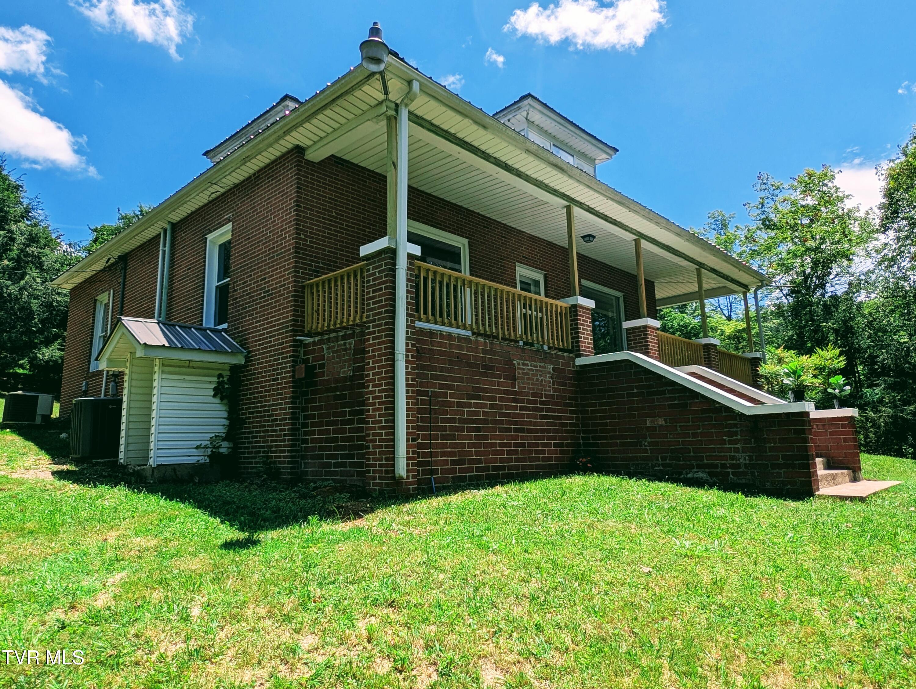 111 Factory Drive Property Photo 9