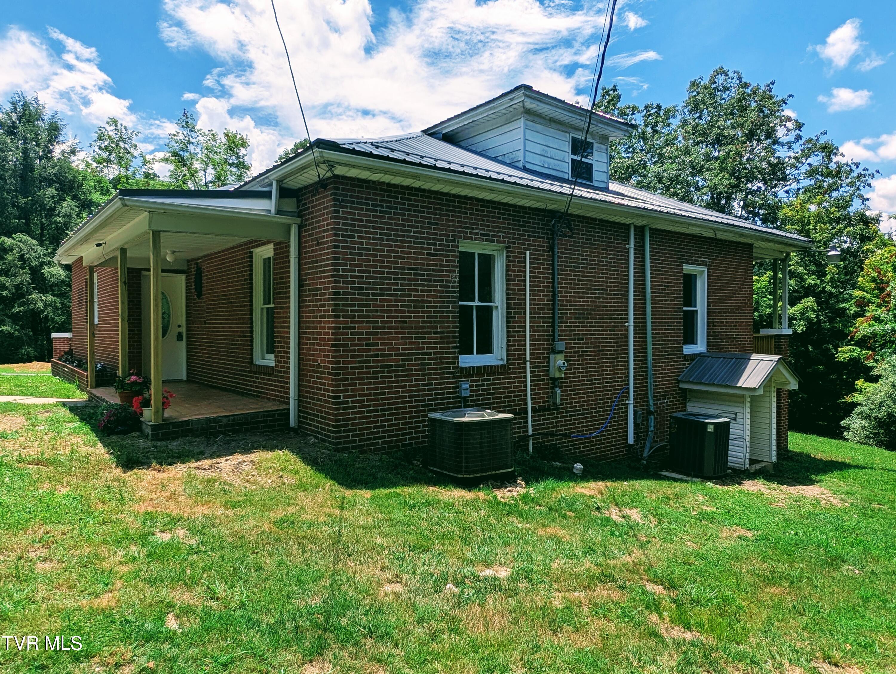 111 Factory Drive Property Photo 10