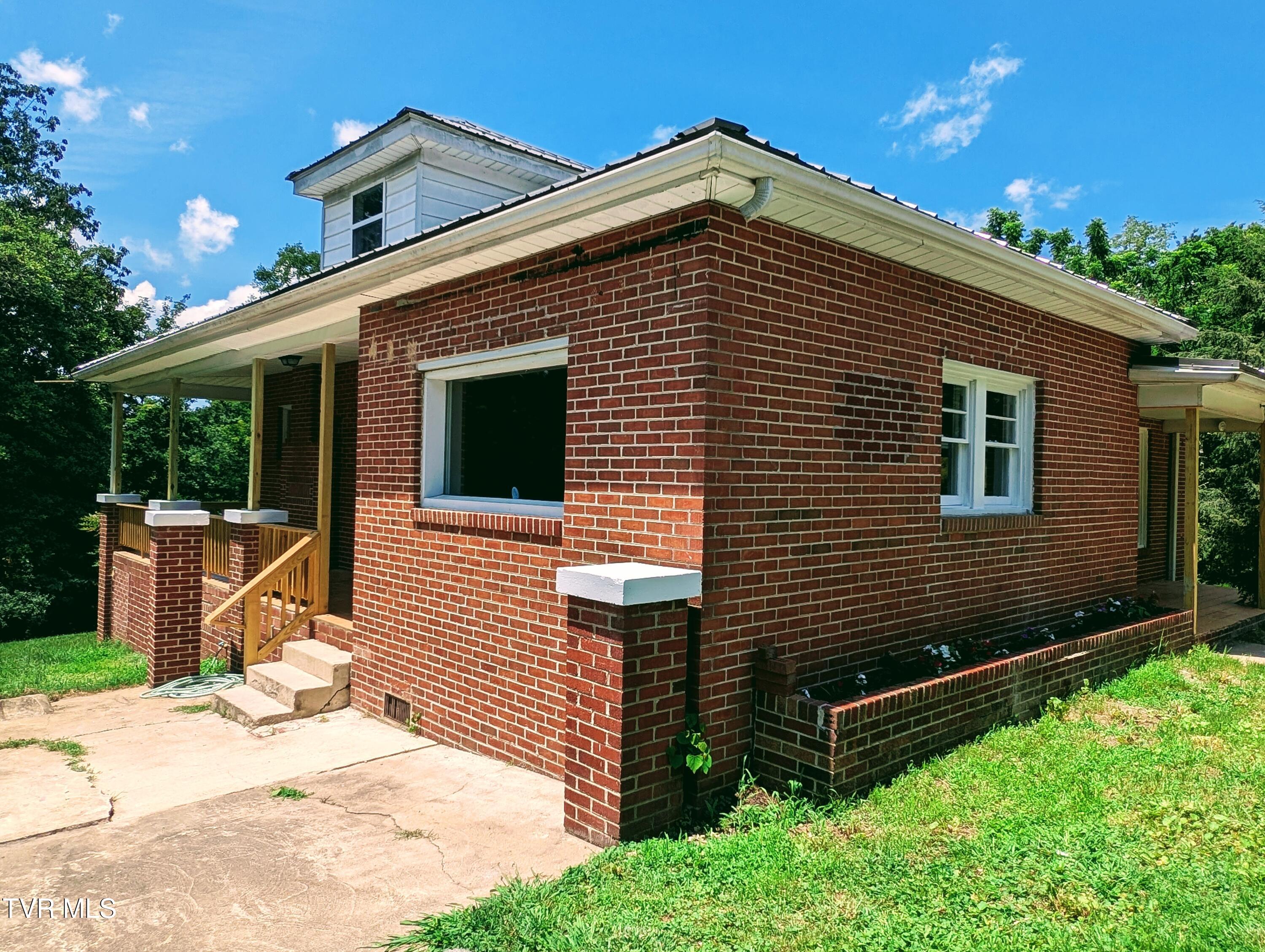 111 Factory Drive Property Photo 13