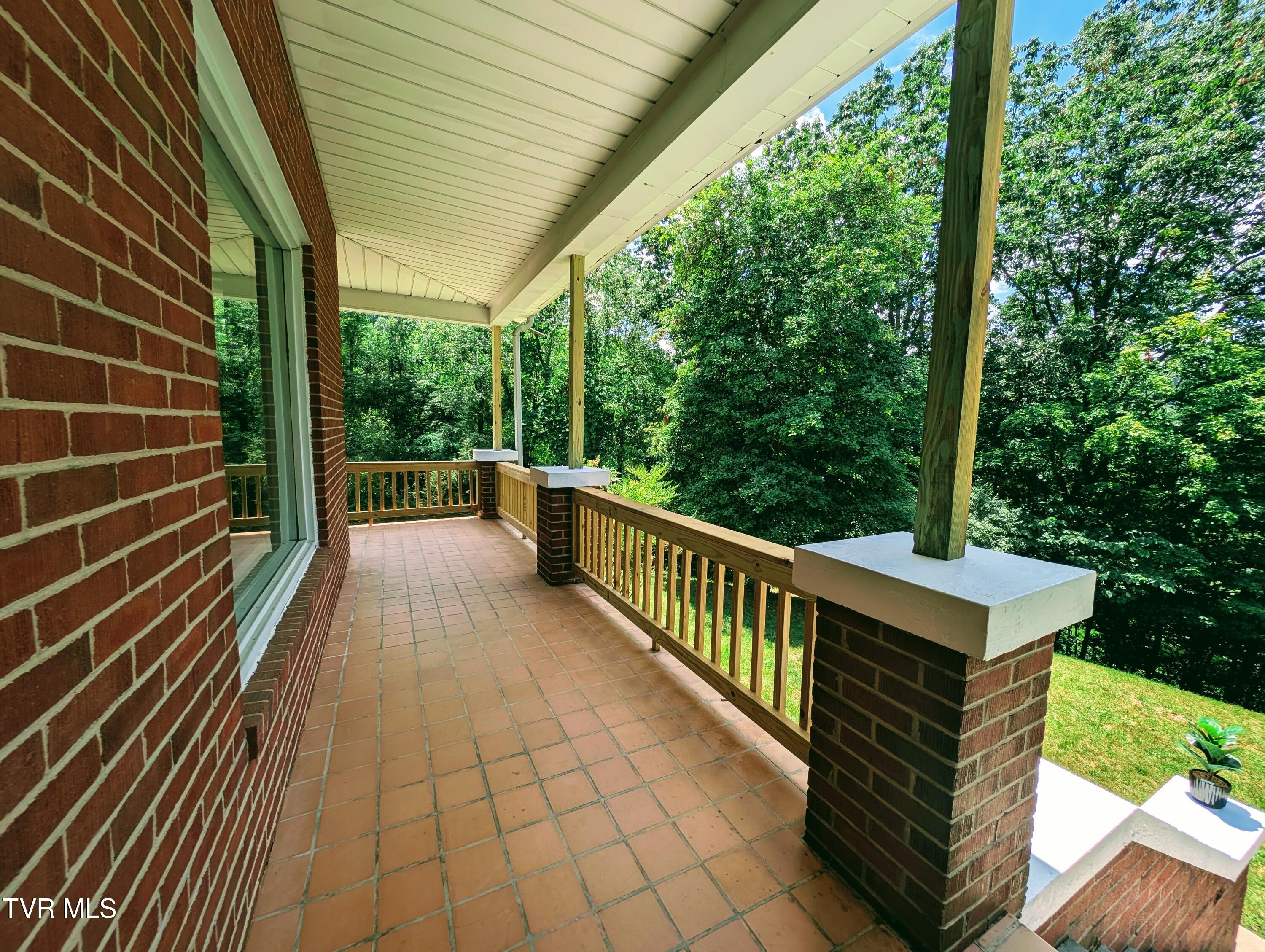 111 Factory Drive Property Photo 15