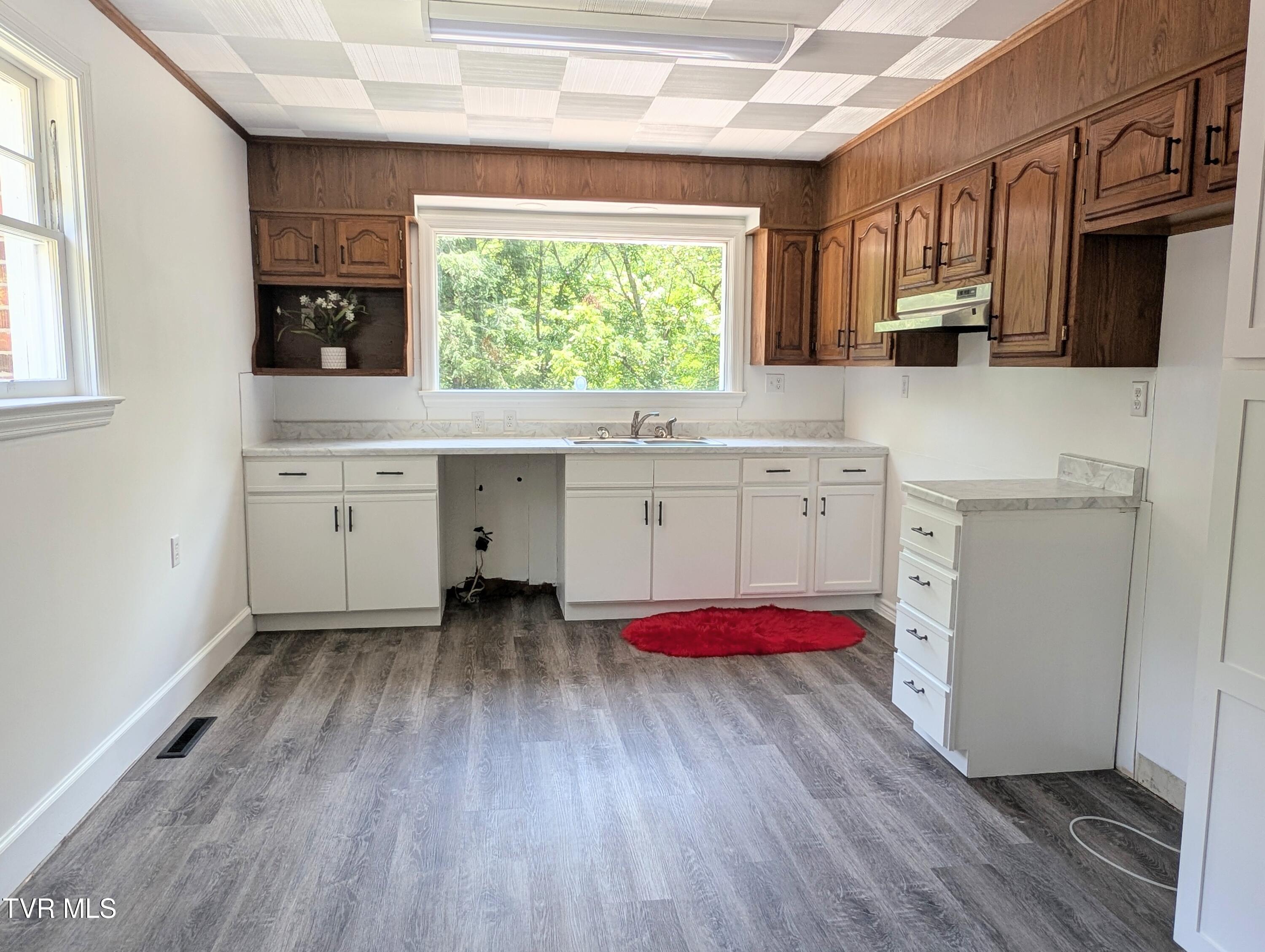 111 Factory Drive Property Photo 19