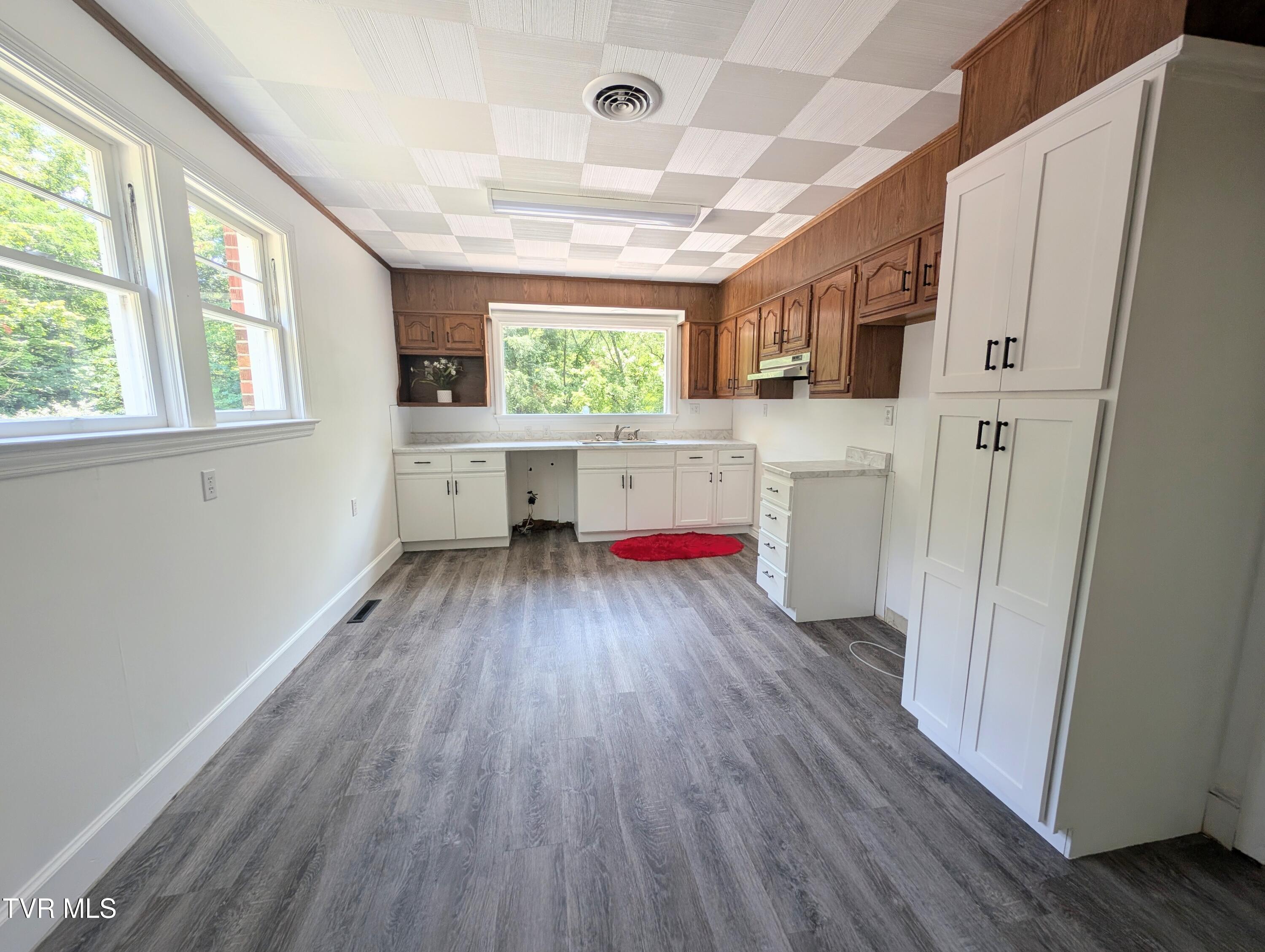 111 Factory Drive Property Photo 20