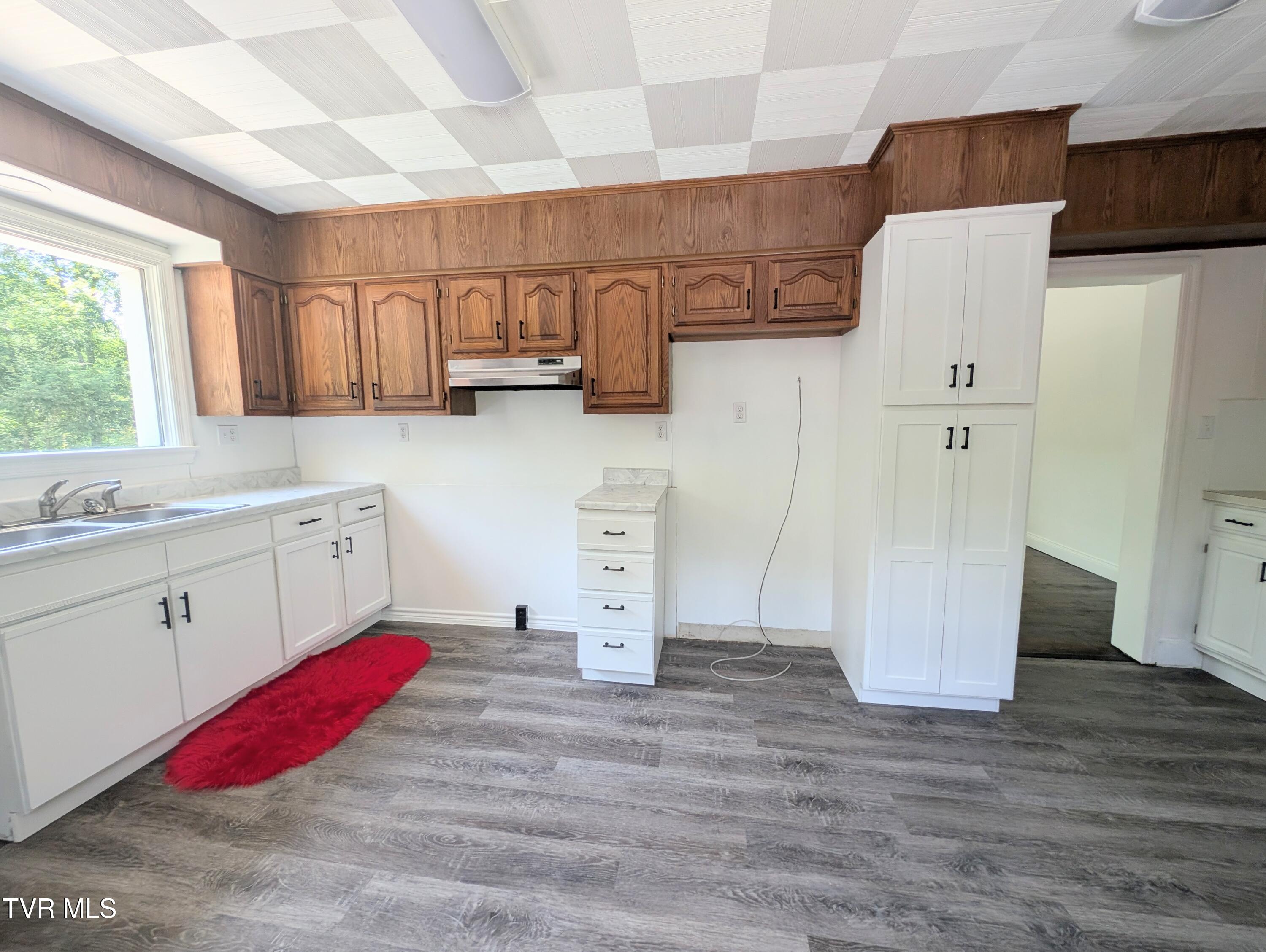 111 Factory Drive Property Photo 22