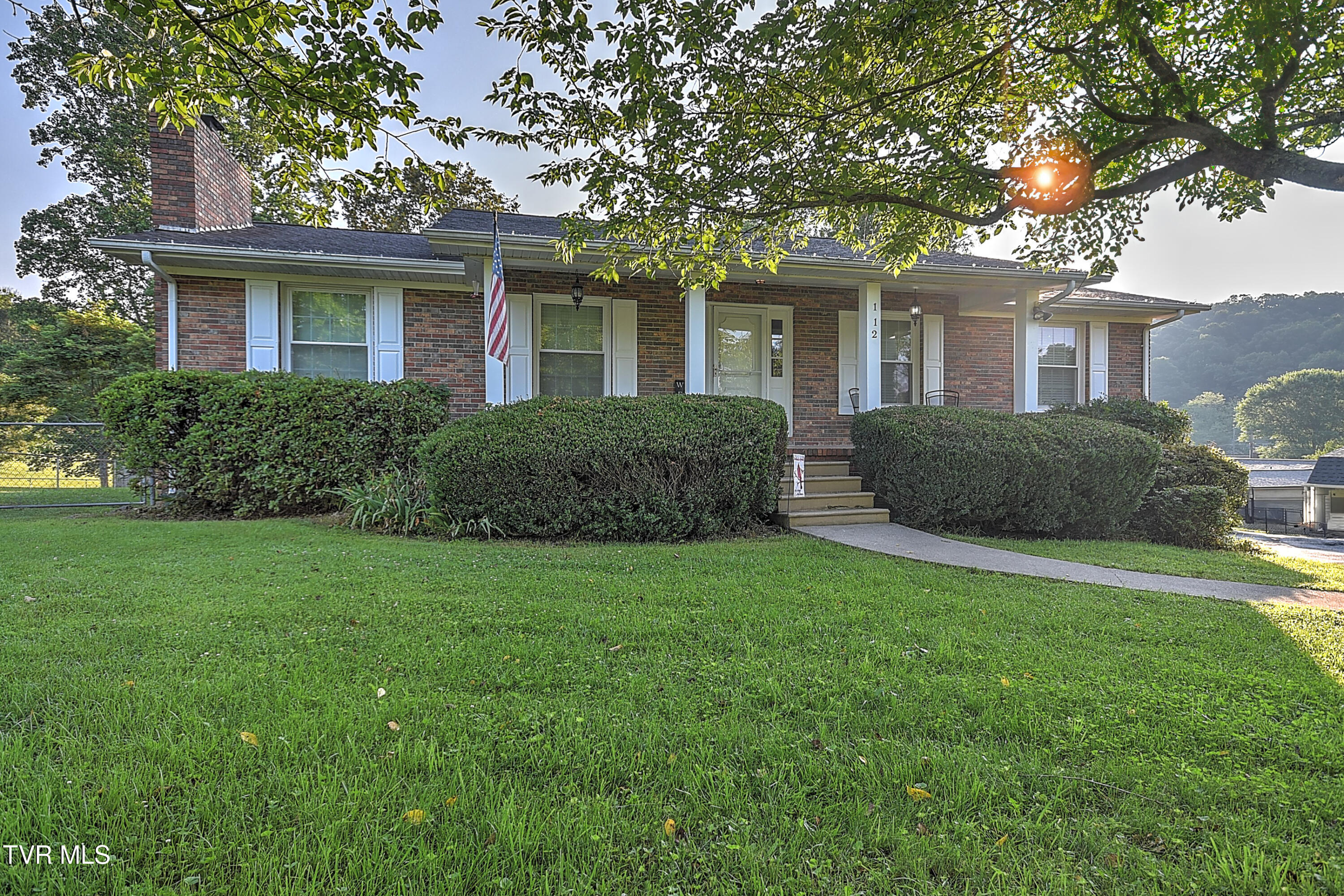 112 Hillview Road Property Photo 1