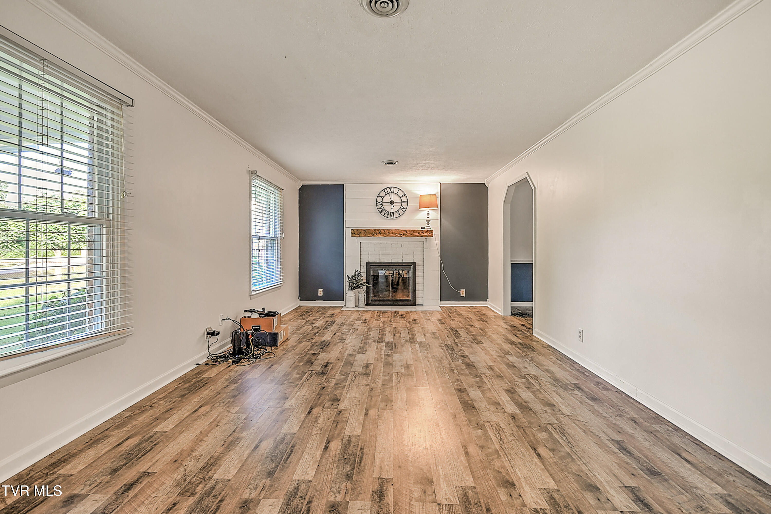 112 Hillview Road Property Photo 3