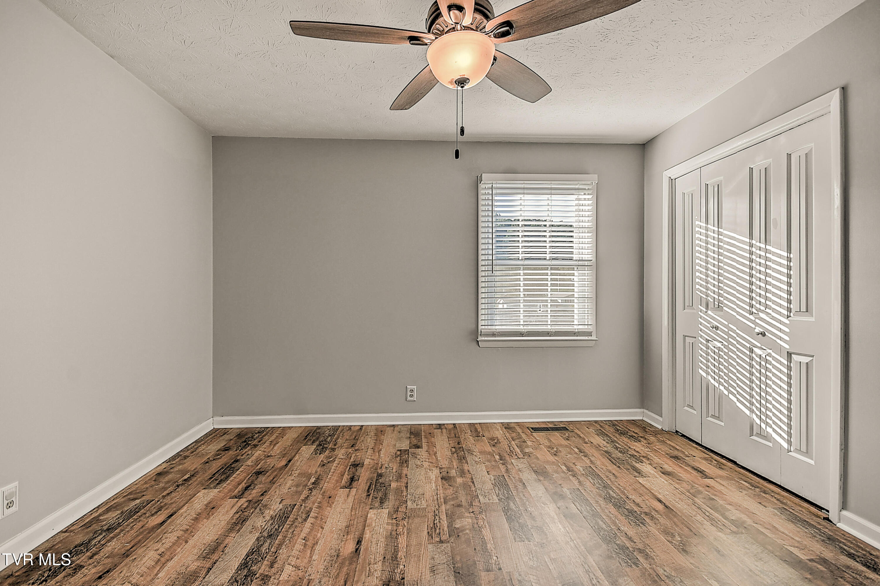 112 Hillview Road Property Photo 17