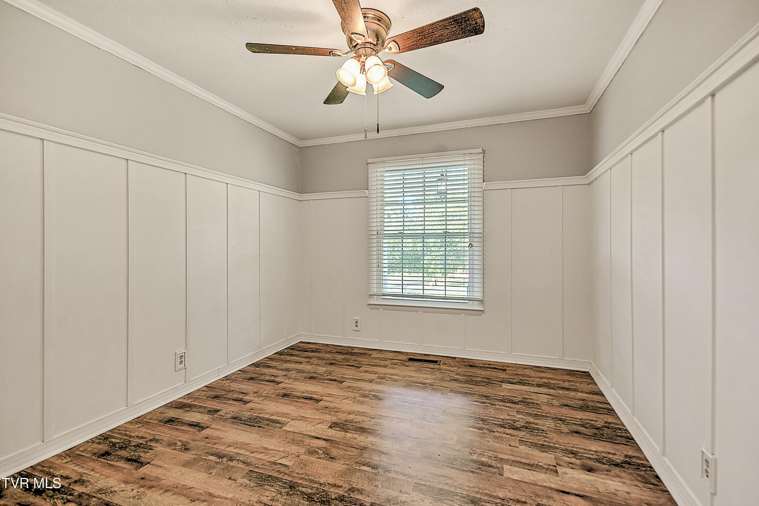 112 Hillview Road Property Photo 24