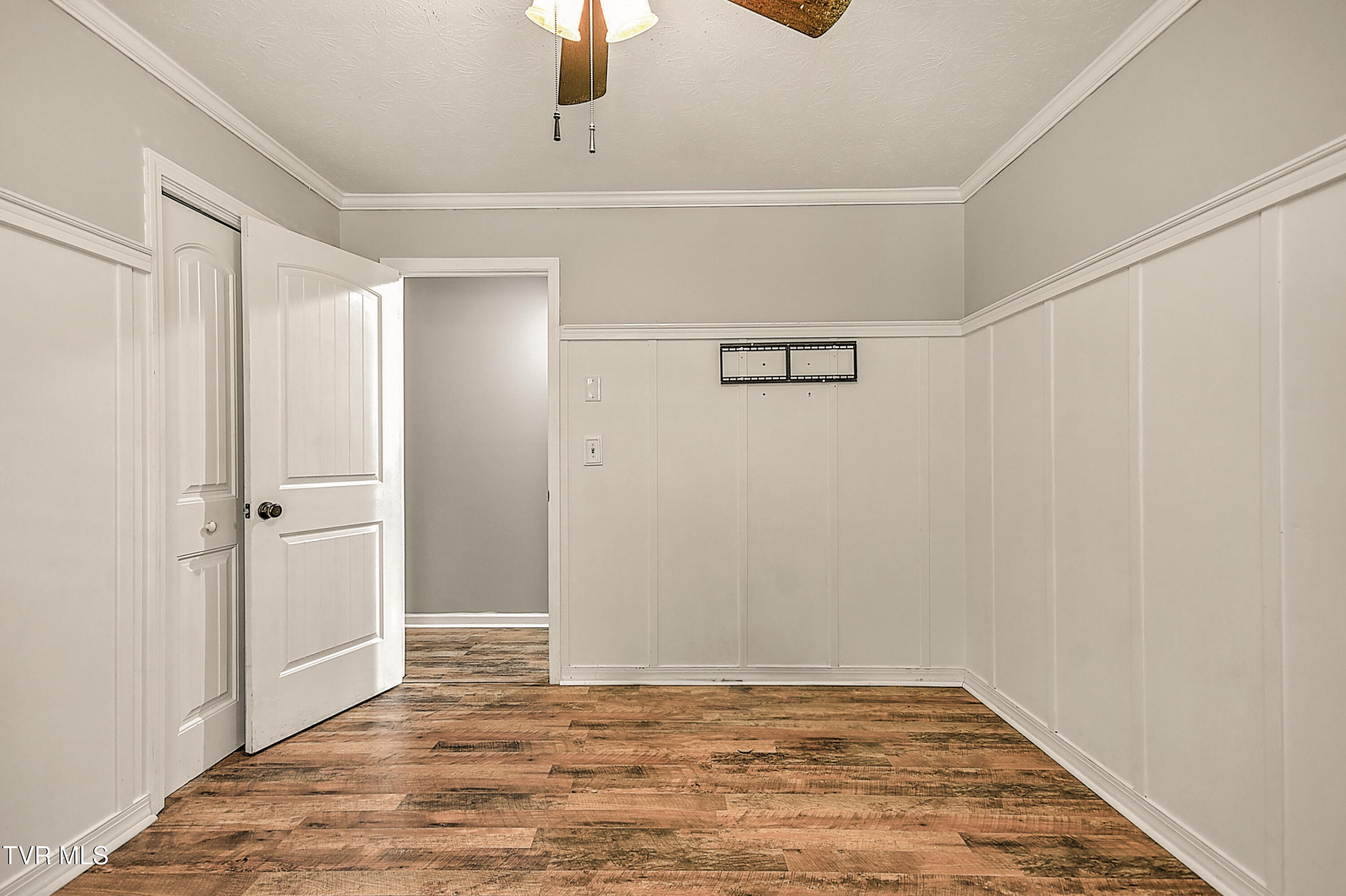 112 Hillview Road Property Photo 26