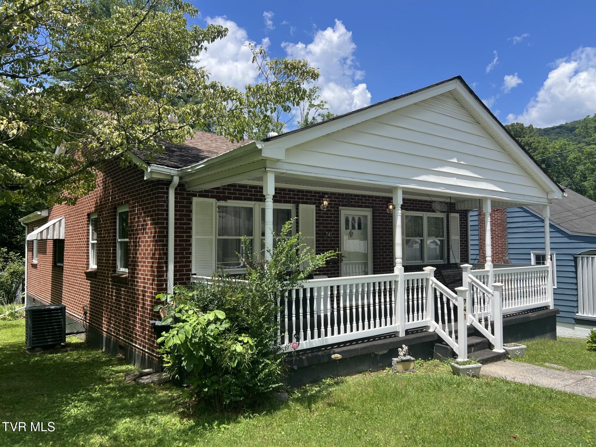741 East Wood Avenue