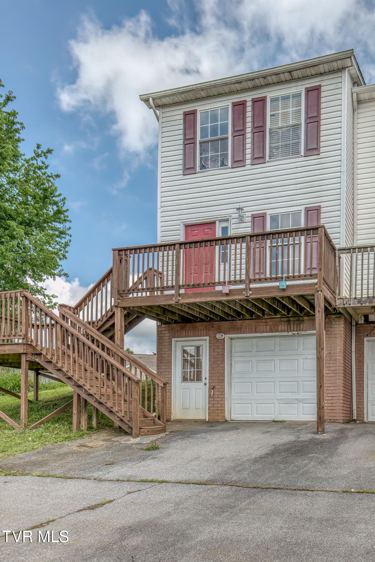 41 Tulip Grove Circle Property Photo 1