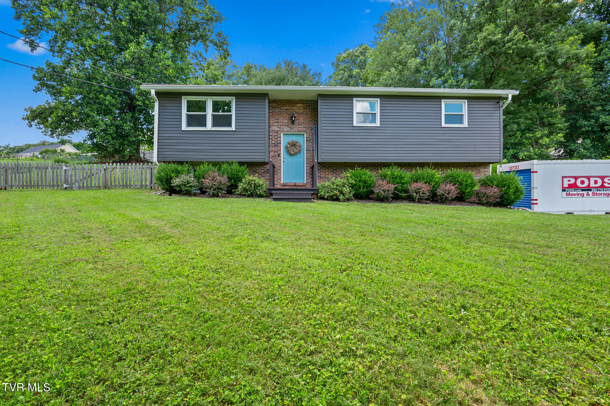 3020 Ridgemont Circle Property Photo 1