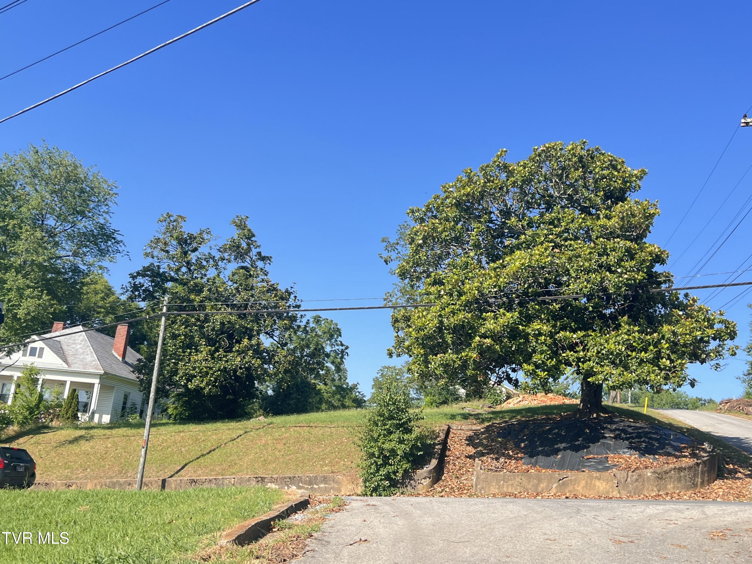 124 South Highland Avenue Property Photo