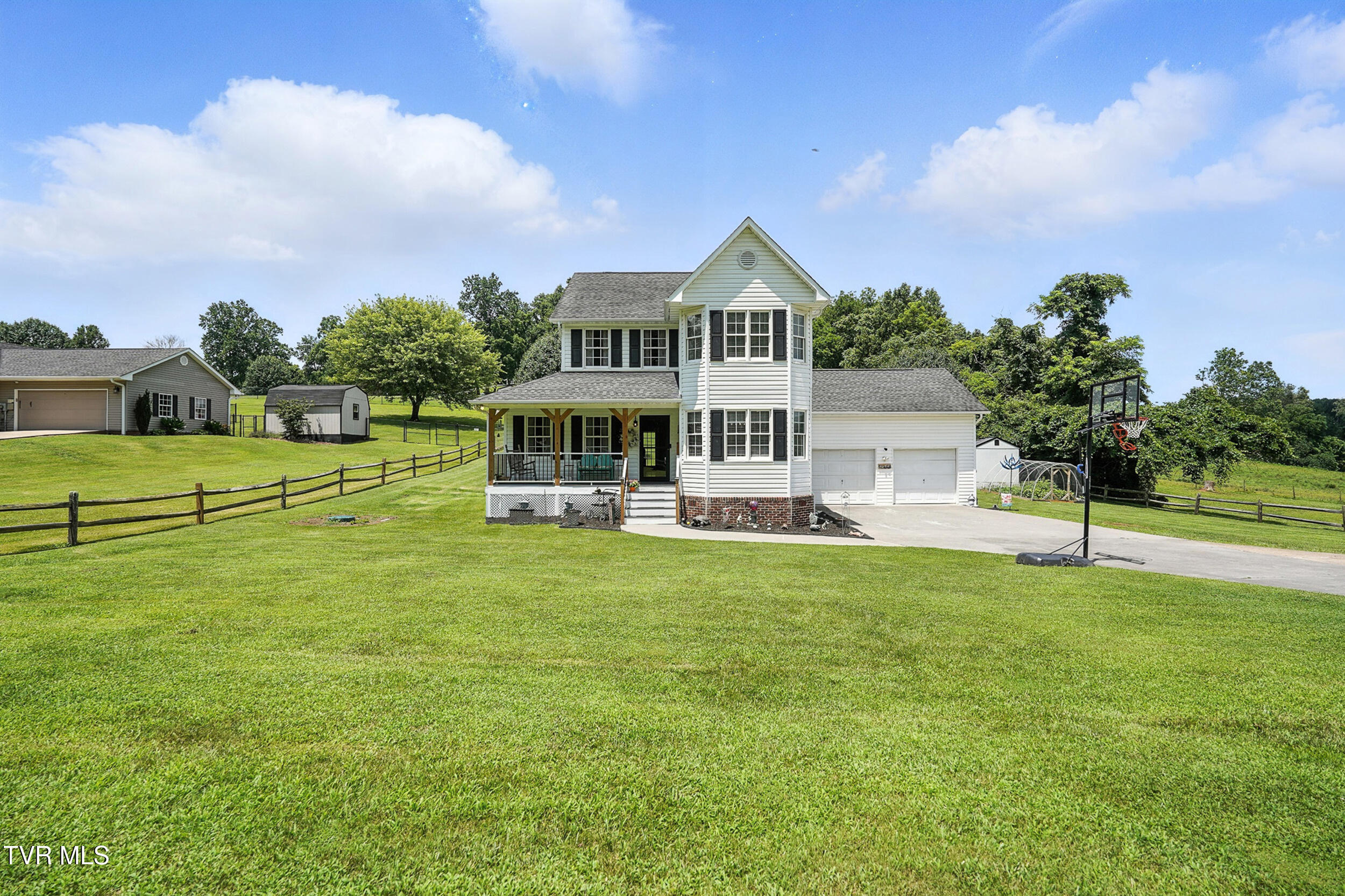 563 Old Jonesboro Road Property Photo 1