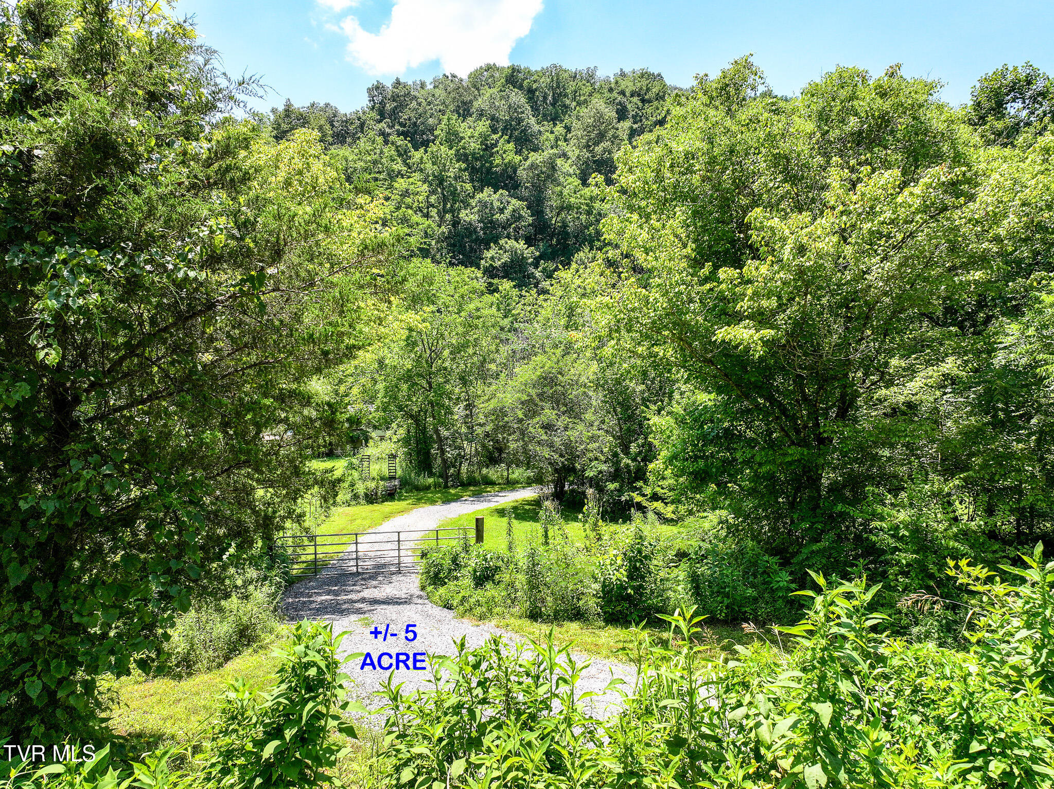 2646 Maples Branch Road Property Photo 1