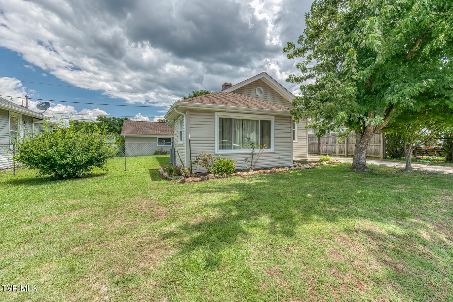 1426 East Sevier Avenue Property Photo 1