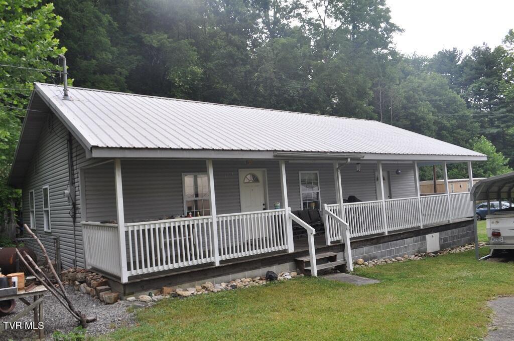 7125 Indian Creek Road Property Photo 1