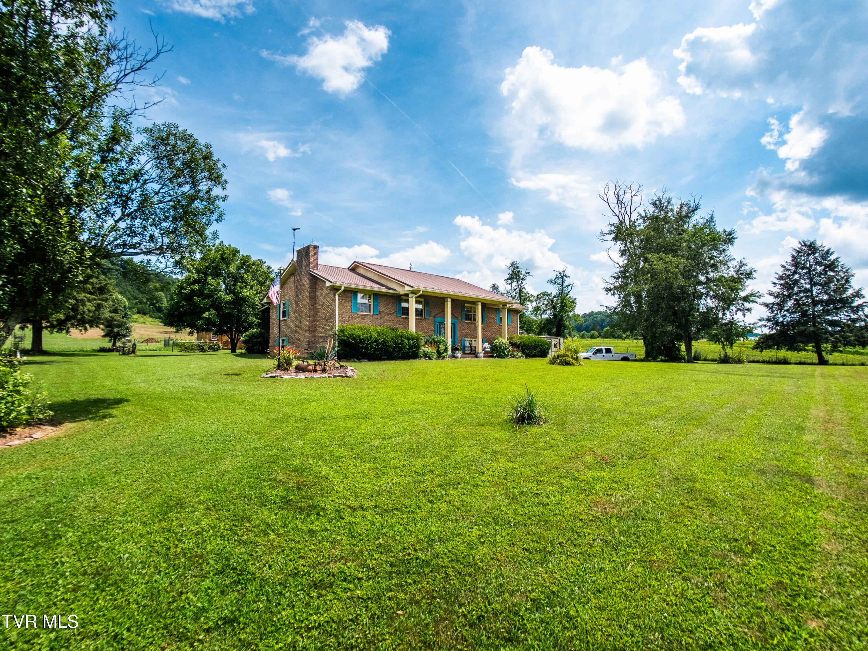 3740 Stanley Valley Road Property Photo 1