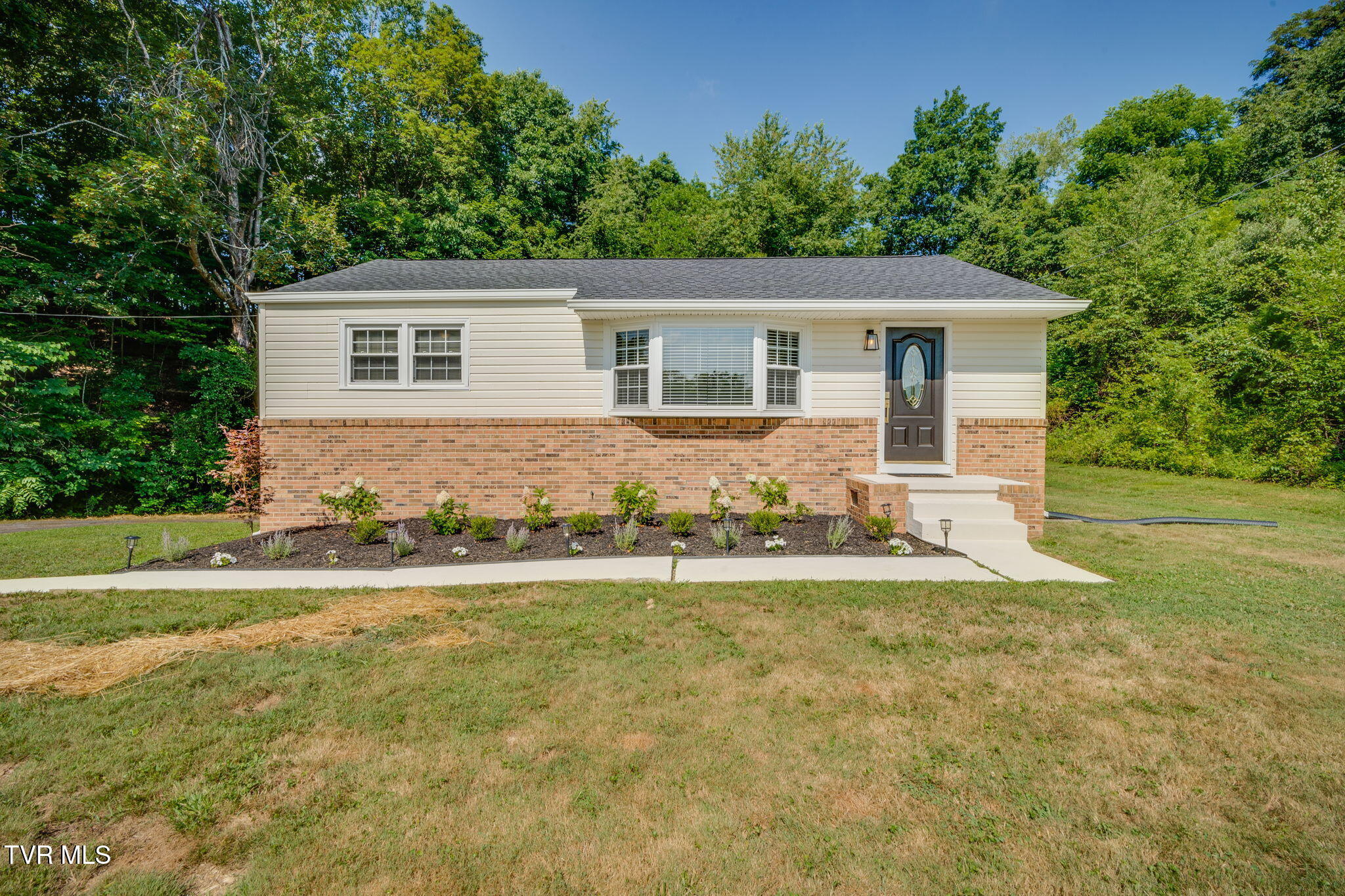 3300 Ketron Drive Property Photo