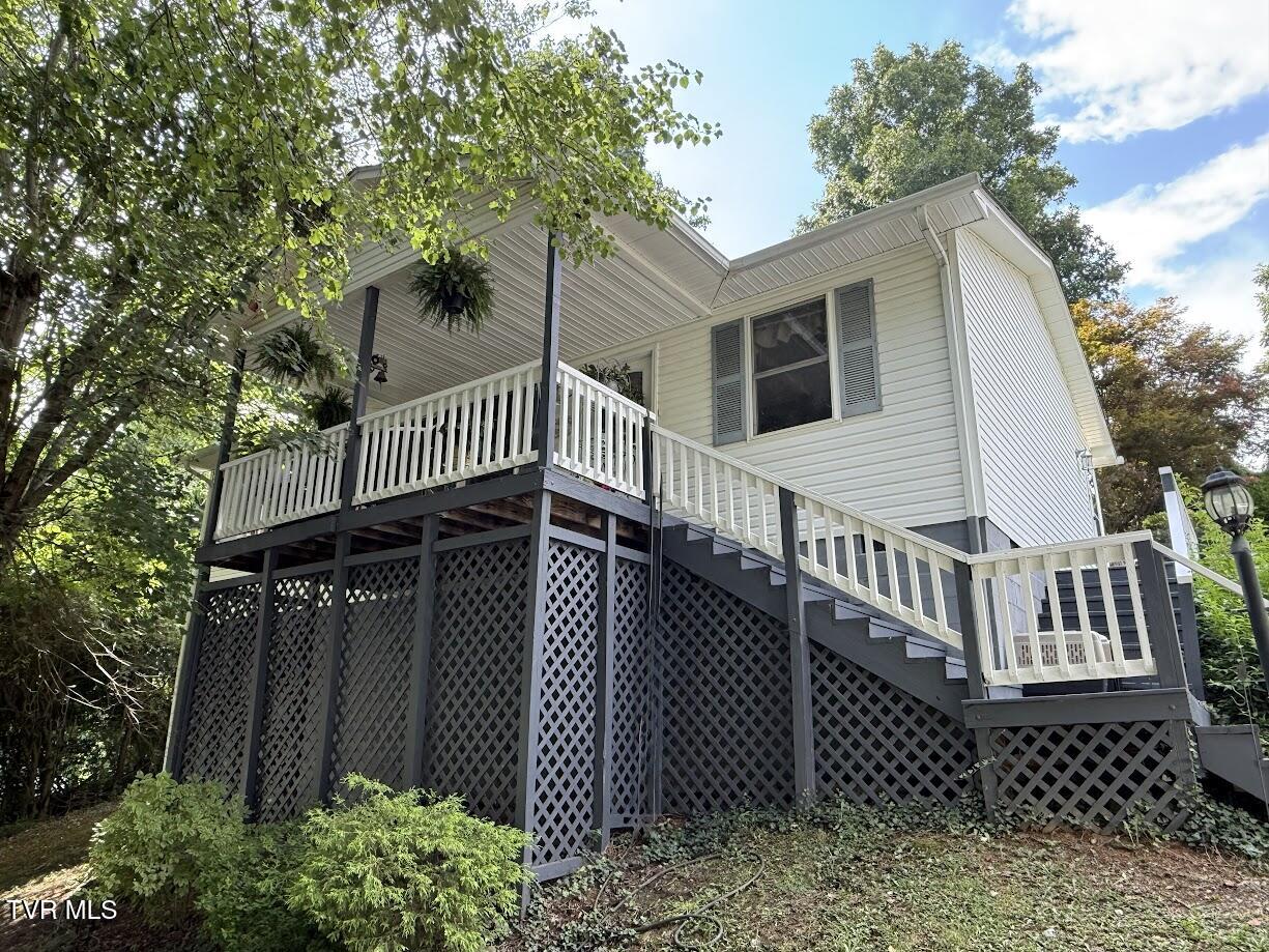 15486 Hemingway Drive Property Photo 1