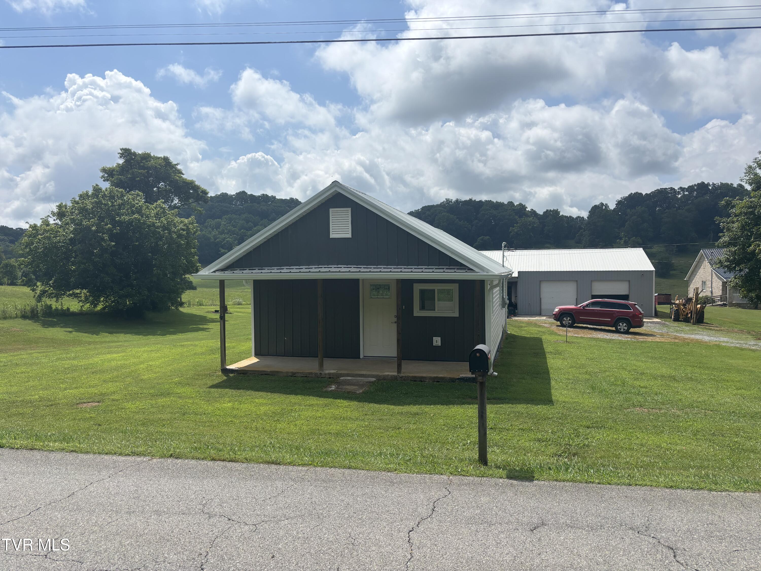 2378 Carters Vly Road Property Photo 1