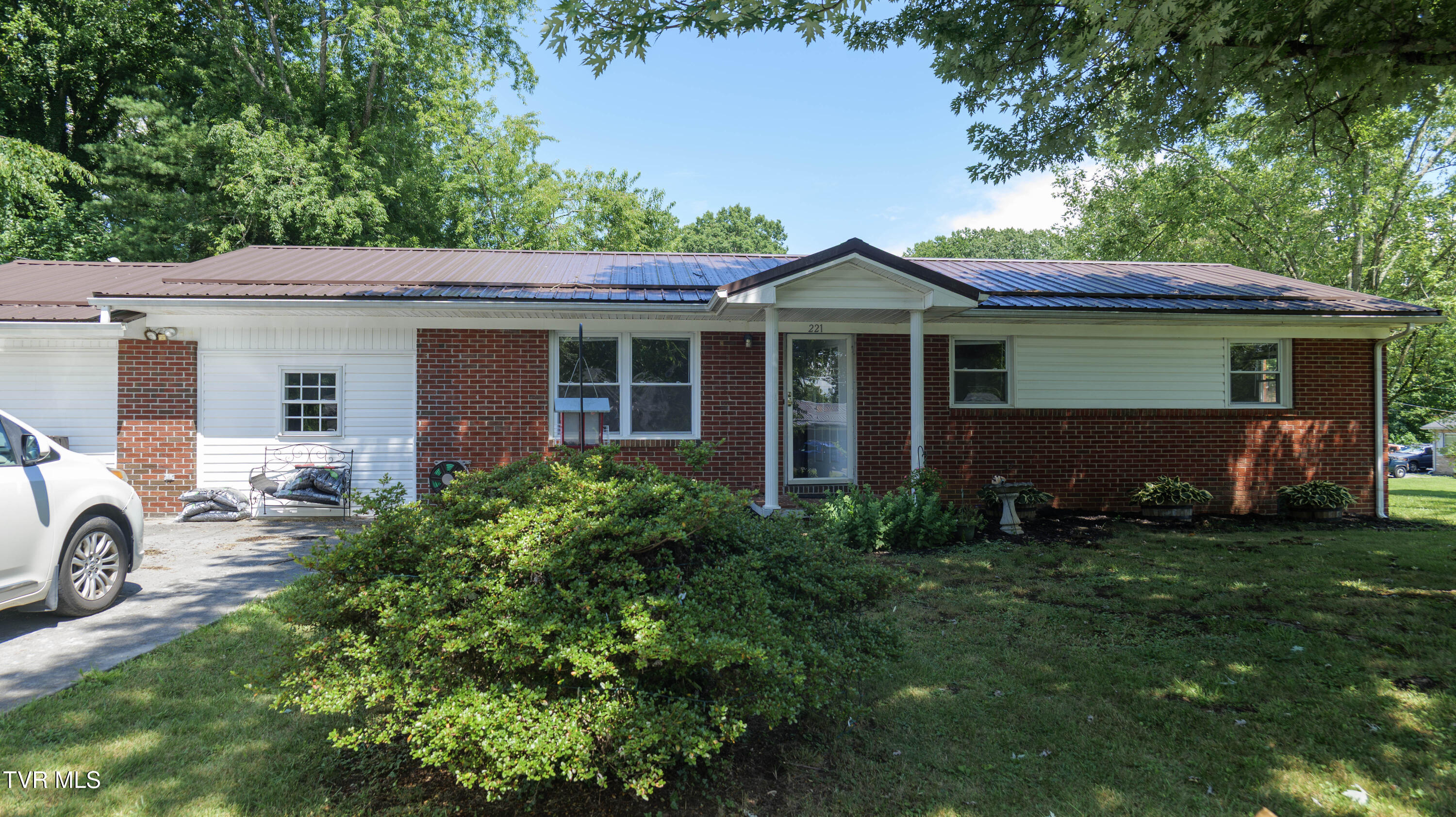 221 Timber Ridge Road Property Photo