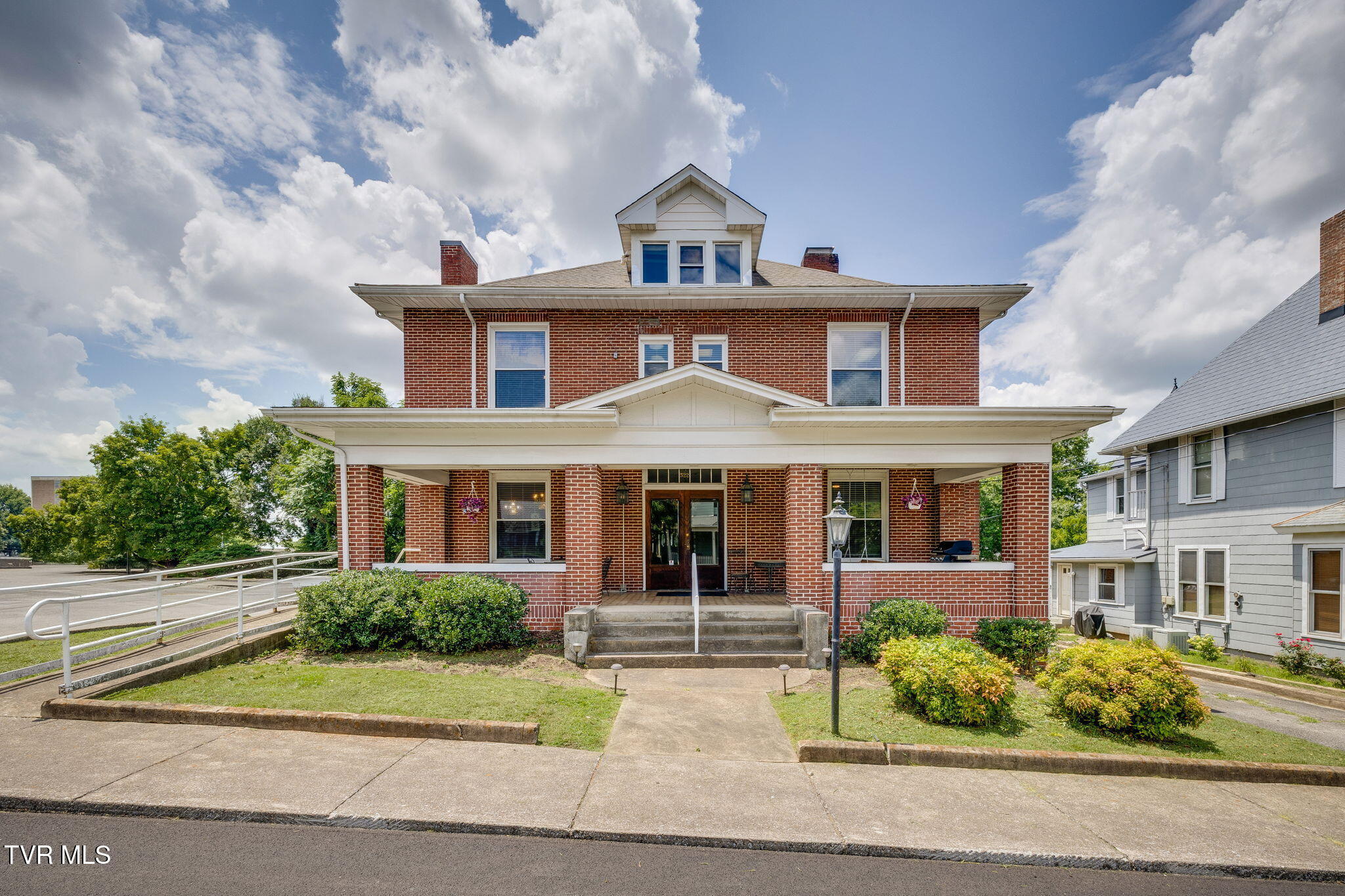 522 Alabama Street Property Photo 1