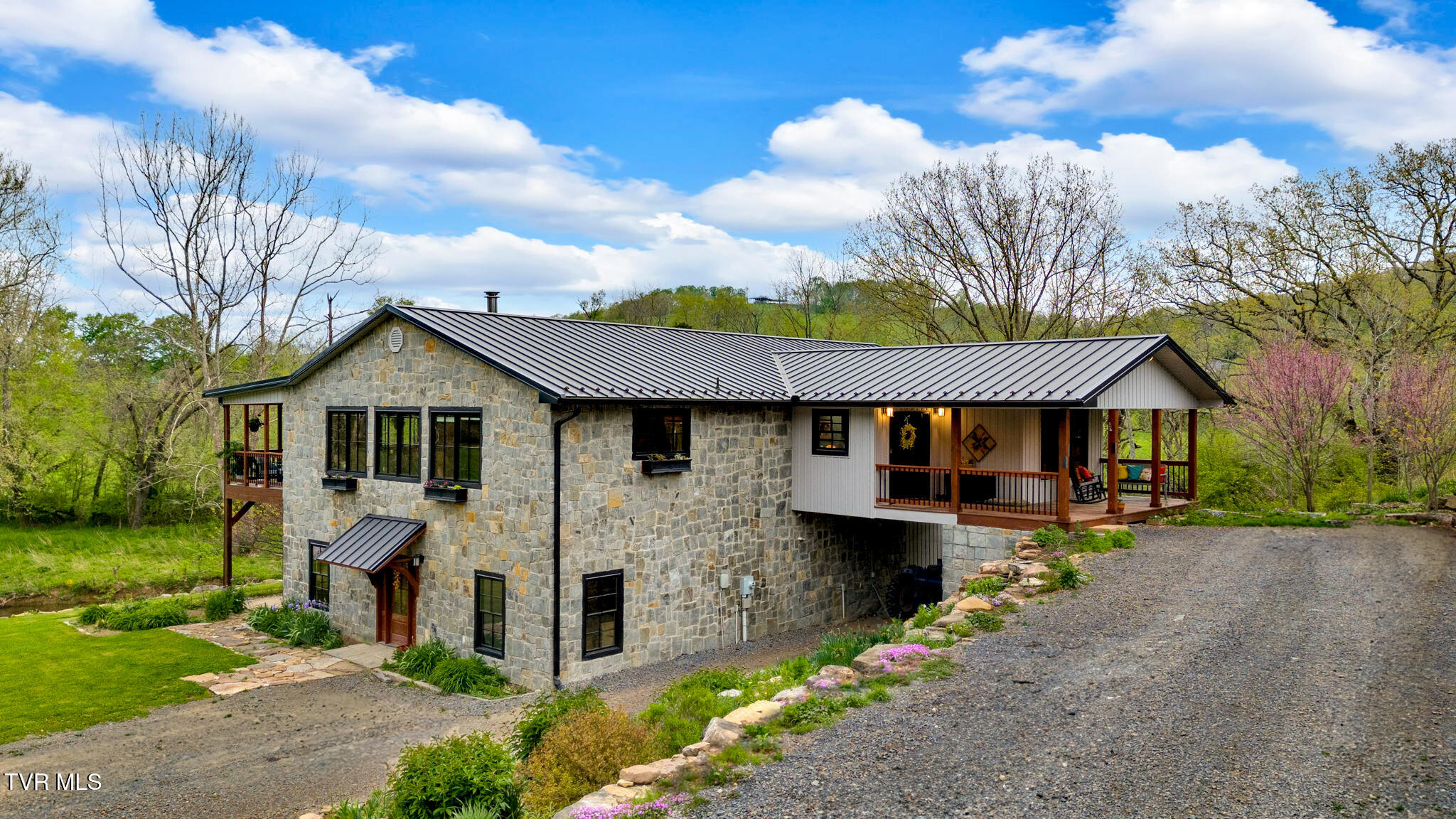 528 Tower Road Property Photo 1