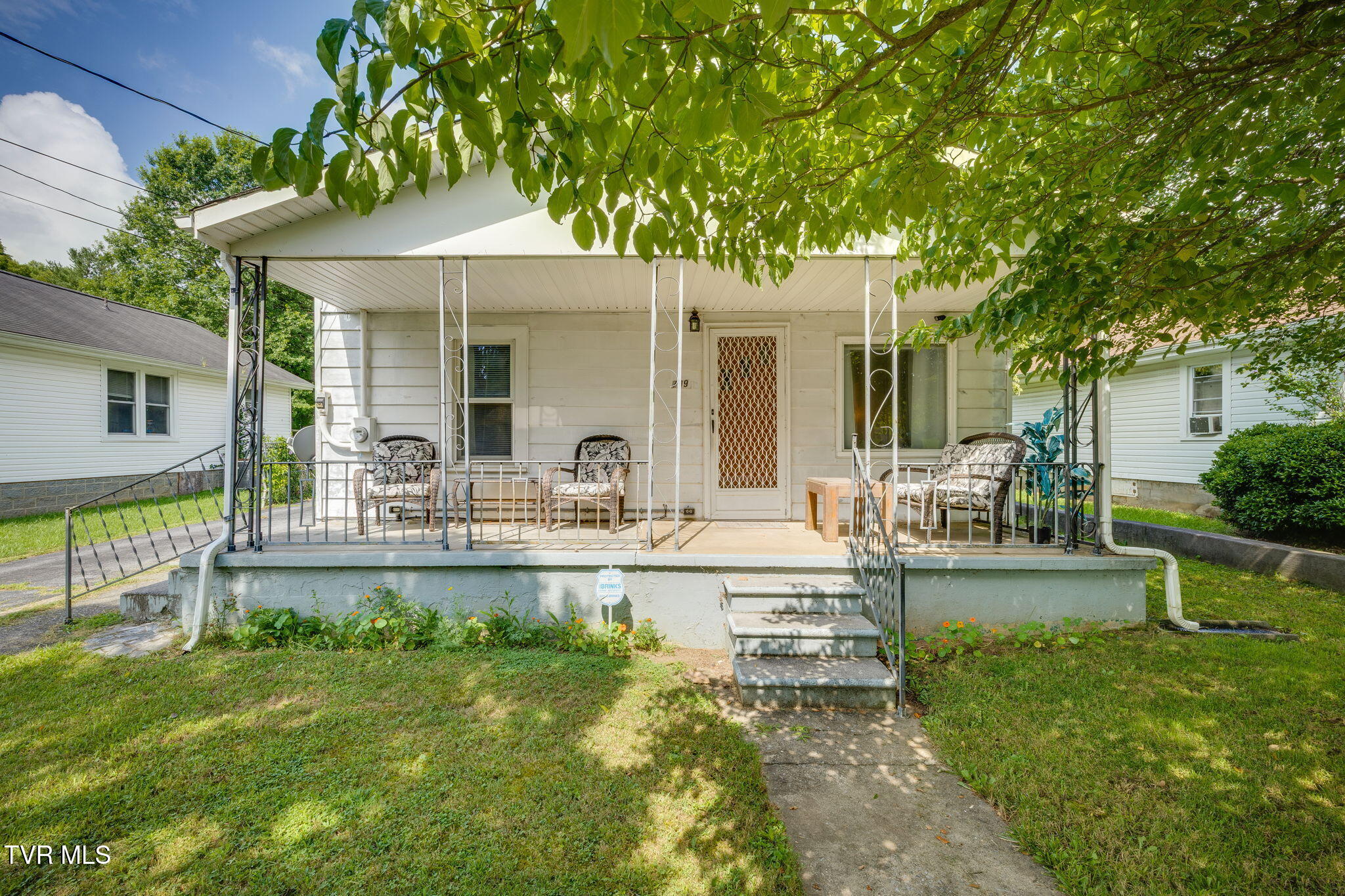709 South Watauga Avenue Property Photo 1