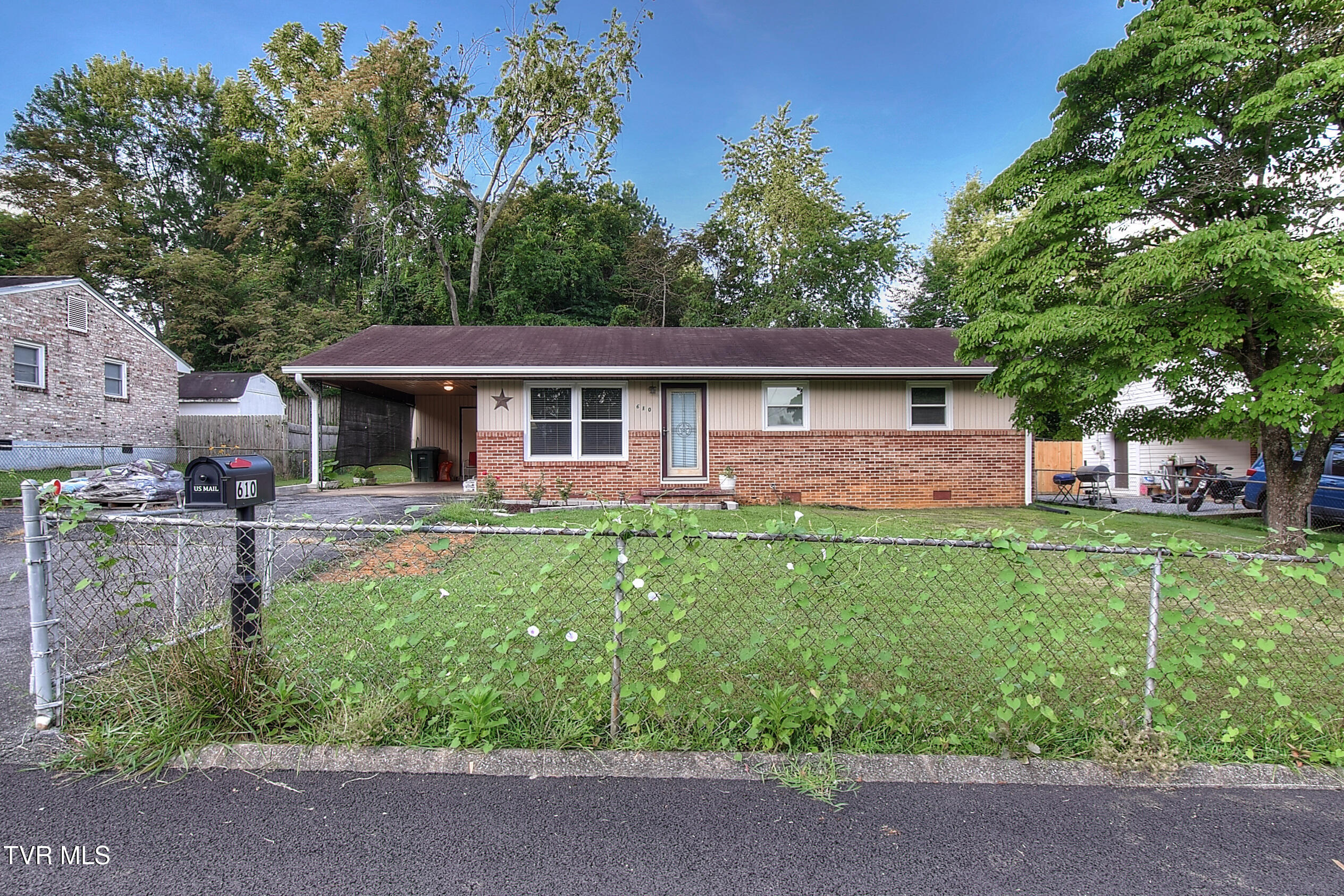 610 Bingham Street Property Photo 1