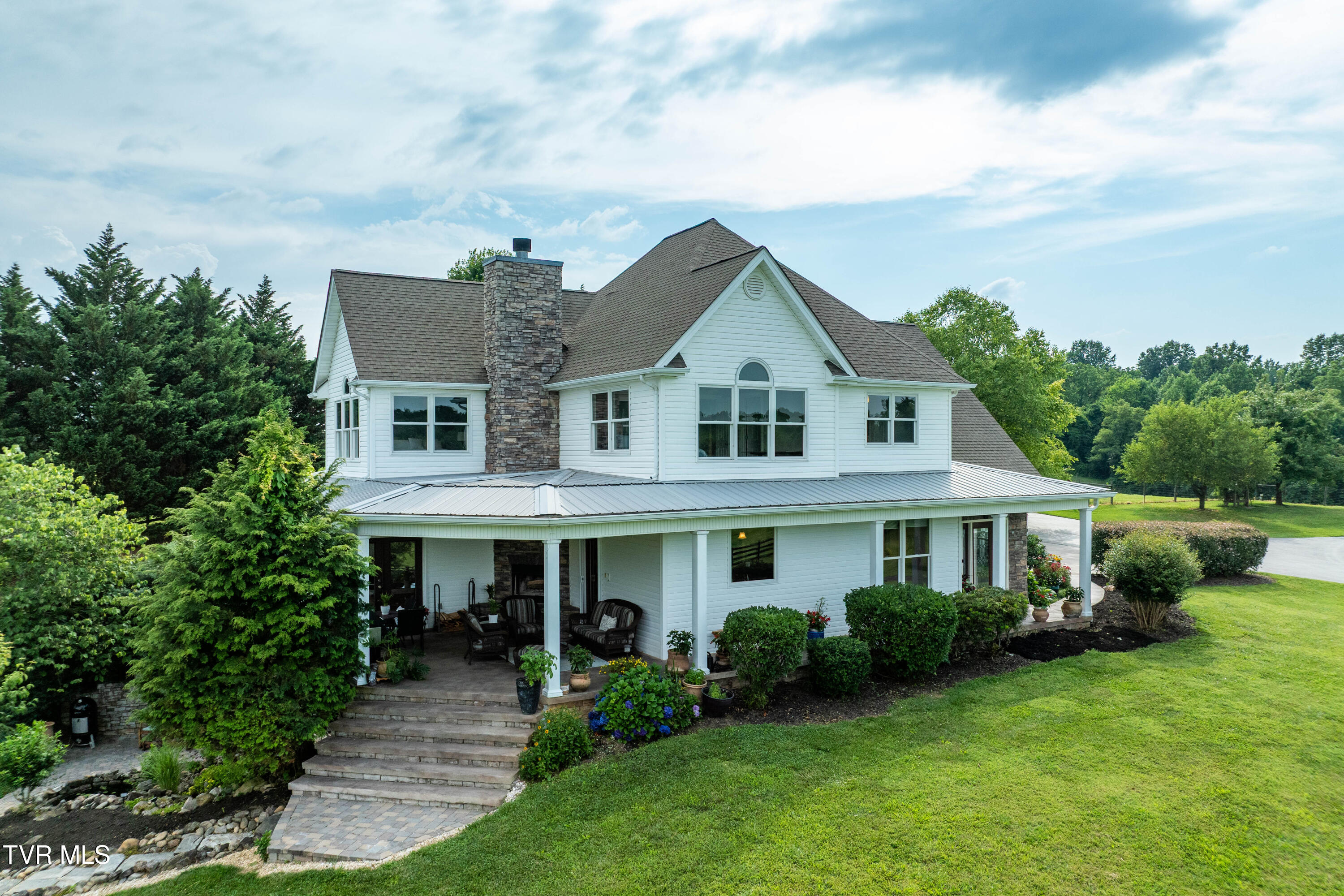 2294 Dry Creek Road Property Photo