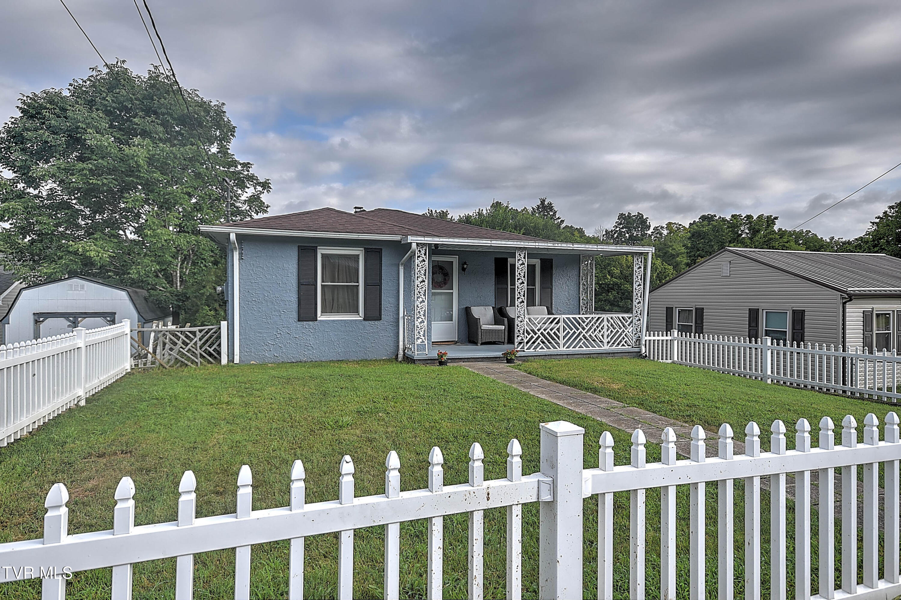 2314 Bay Street Property Photo