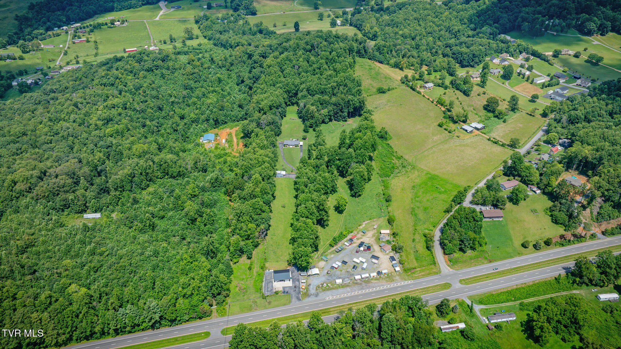 2069 Hwy 11w Property Photo