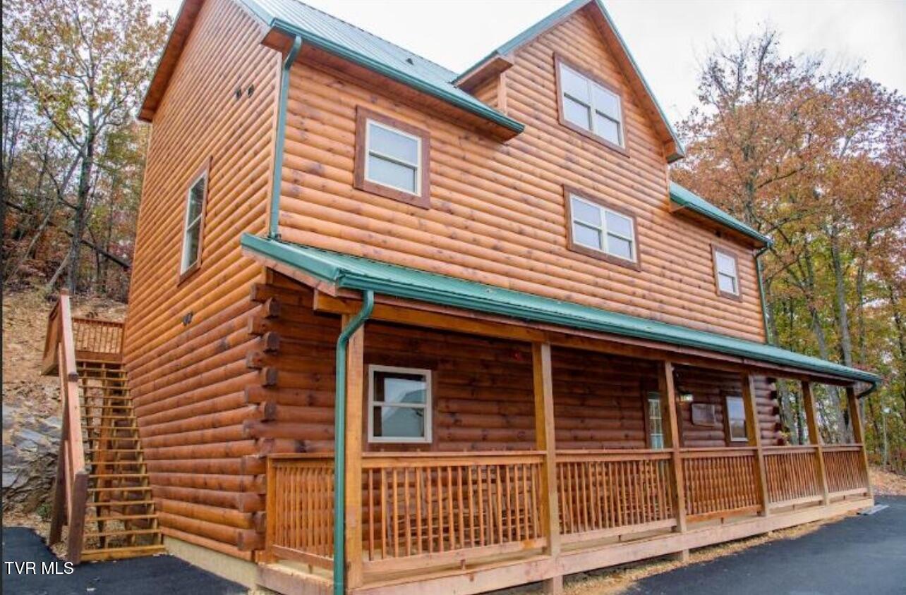 808 String Run Way Property Photo