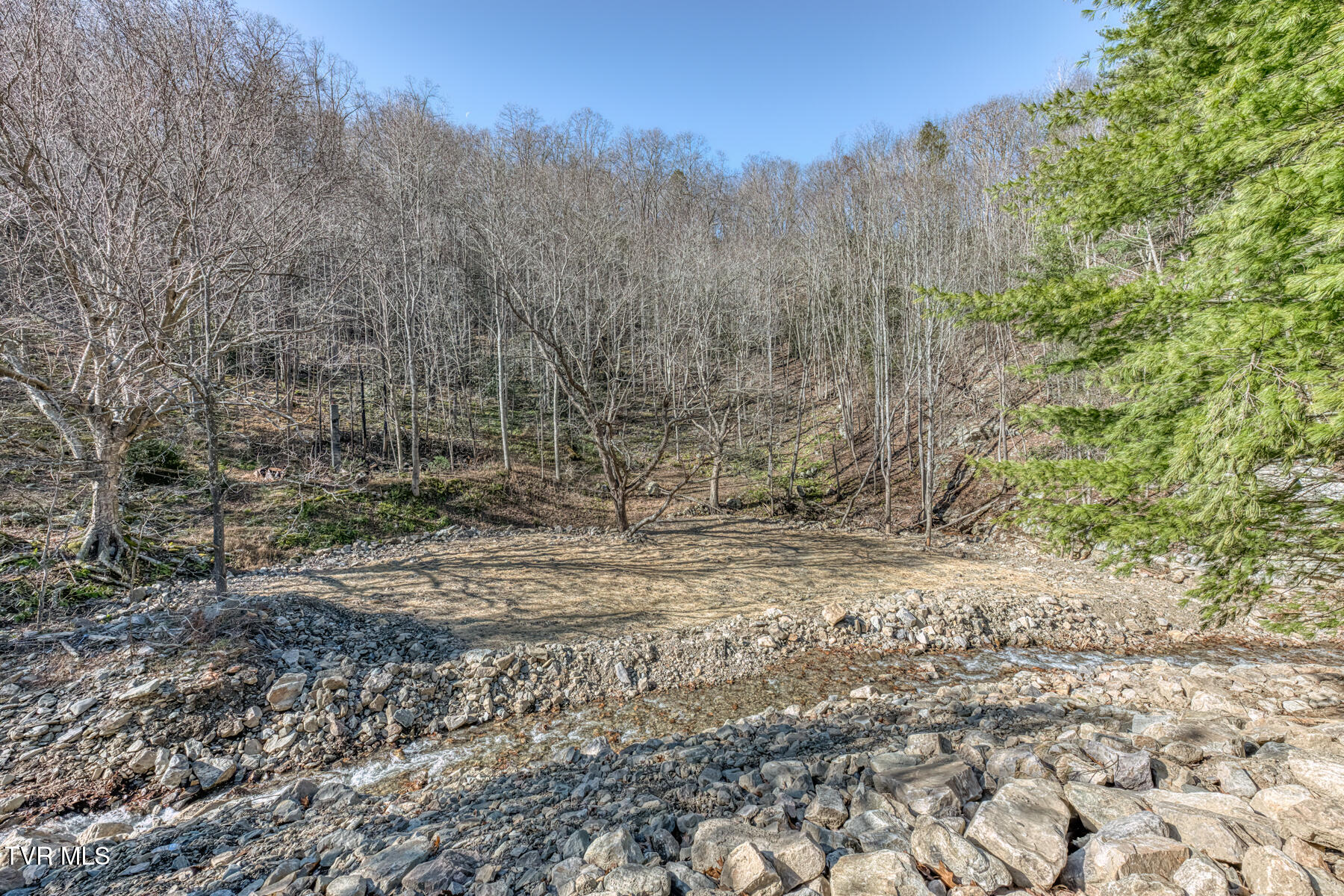 6826 Highway 421 Property Photo 1