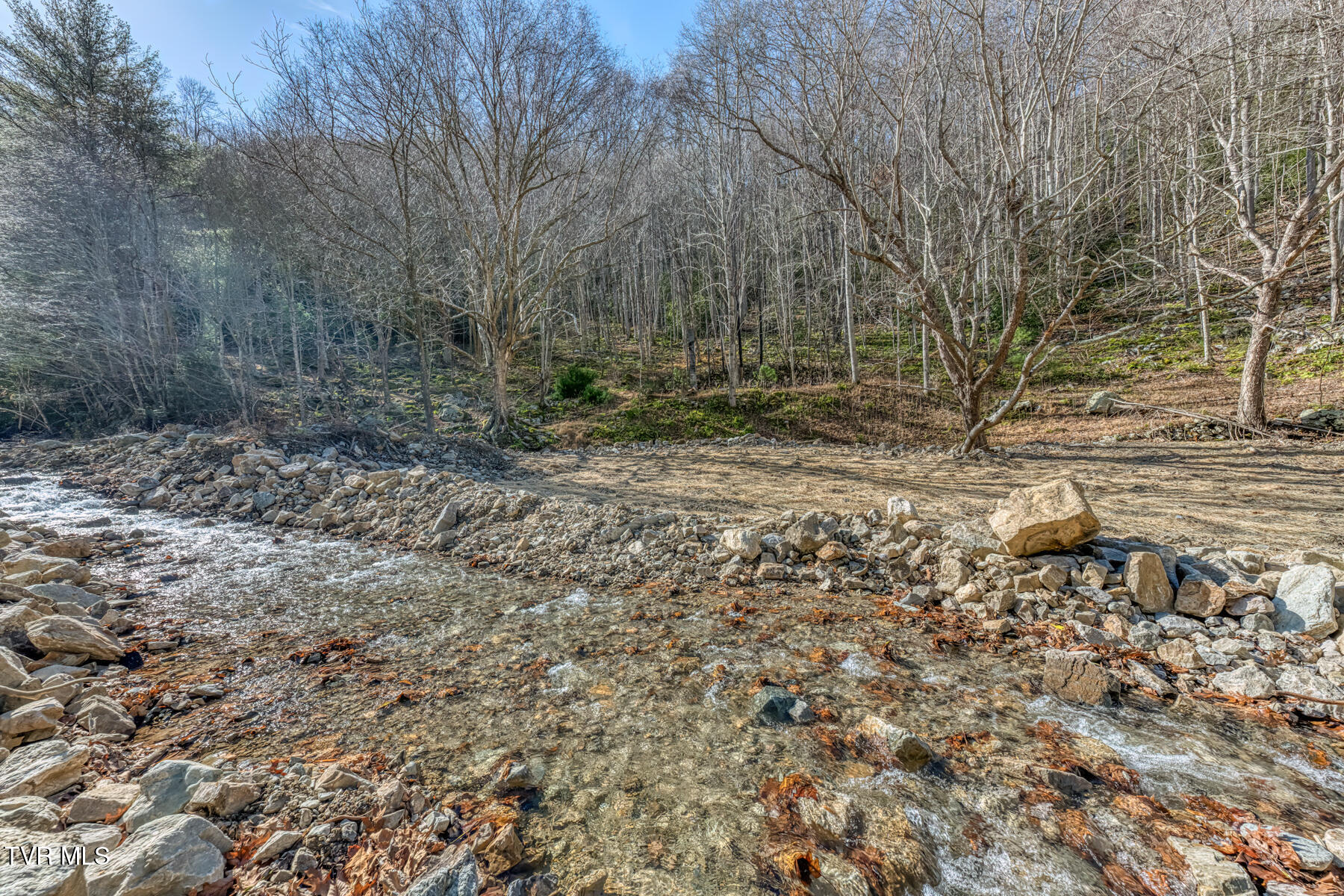 6826 Highway 421 Property Photo 5