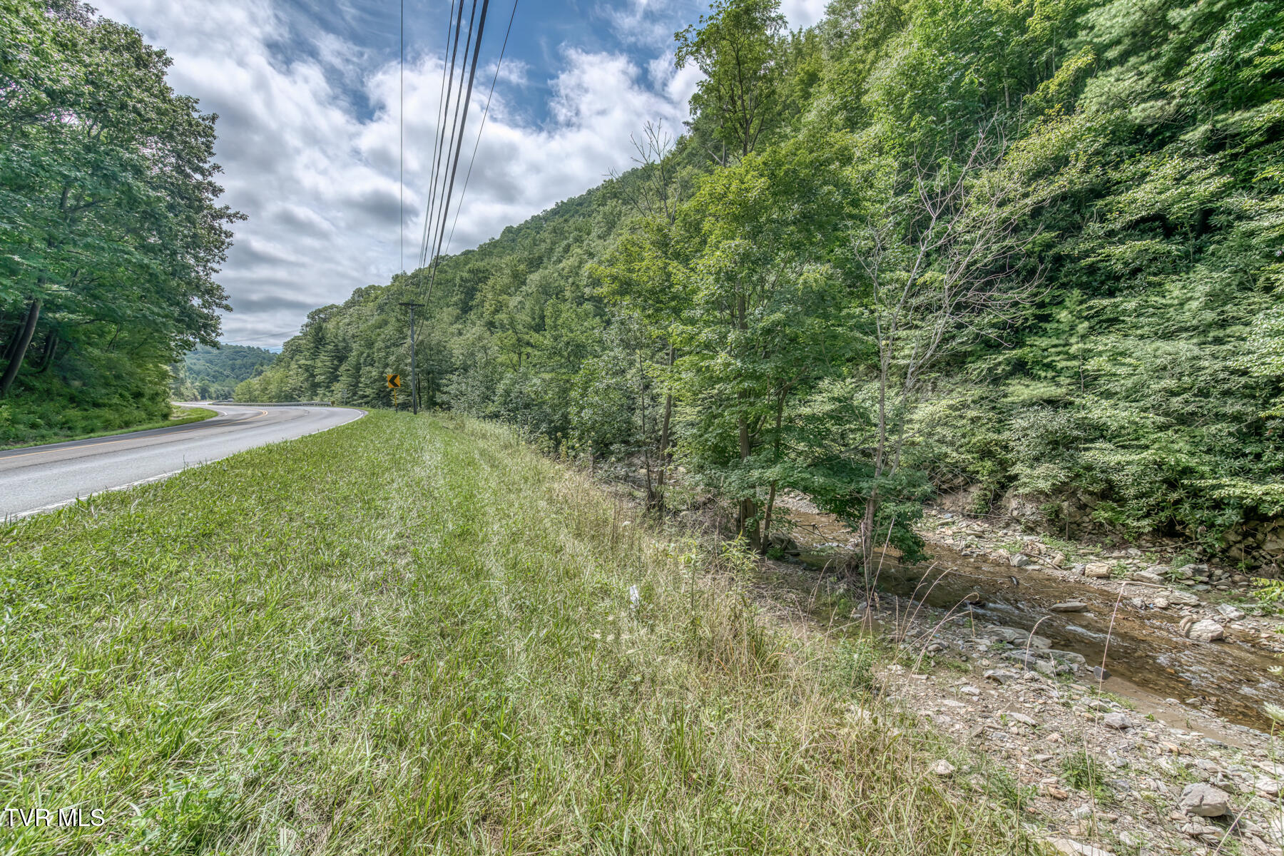 6826 Highway 421 Property Photo 8