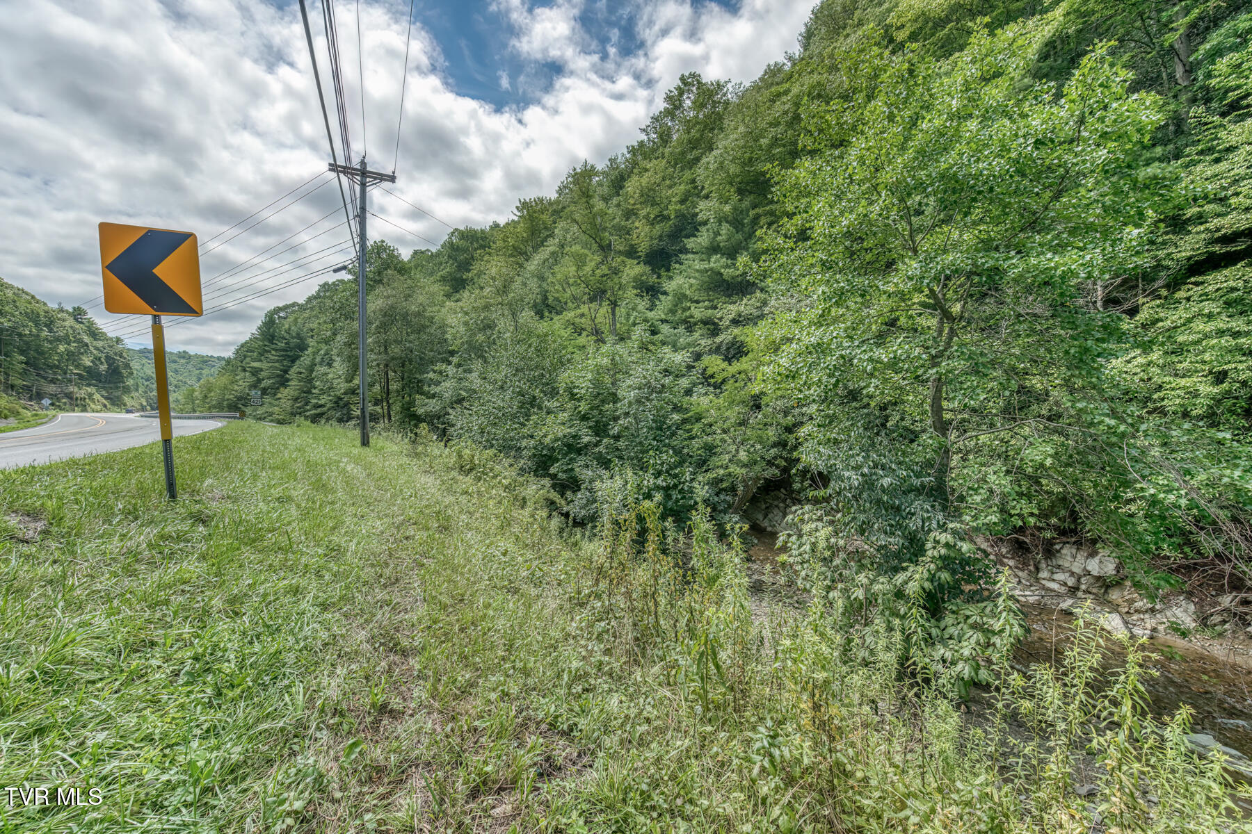 6826 Highway 421 Property Photo 17