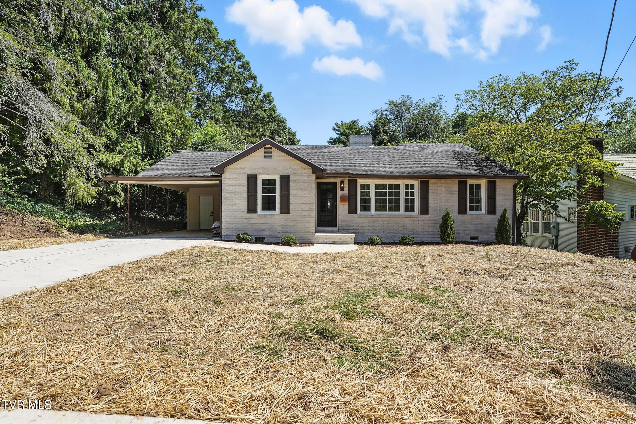 1208 Baxter Street Street Property Photo