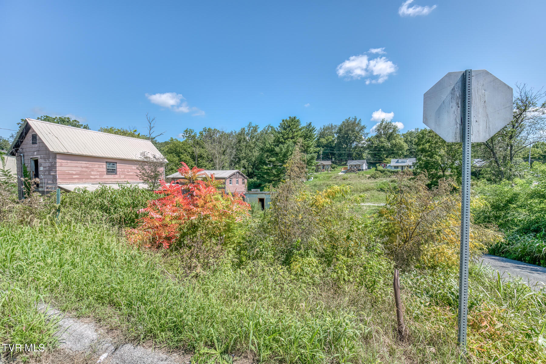 1001 Vermont Avenue Property Photo 2